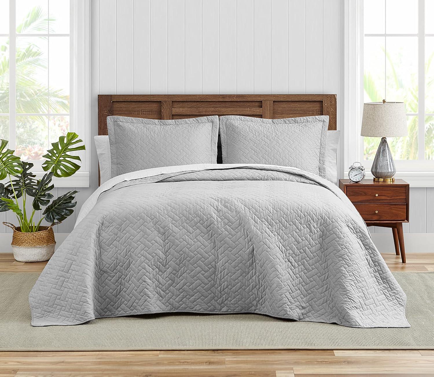 Tommy Bahama Raffia Solid Cotton Reversible Quilt Set