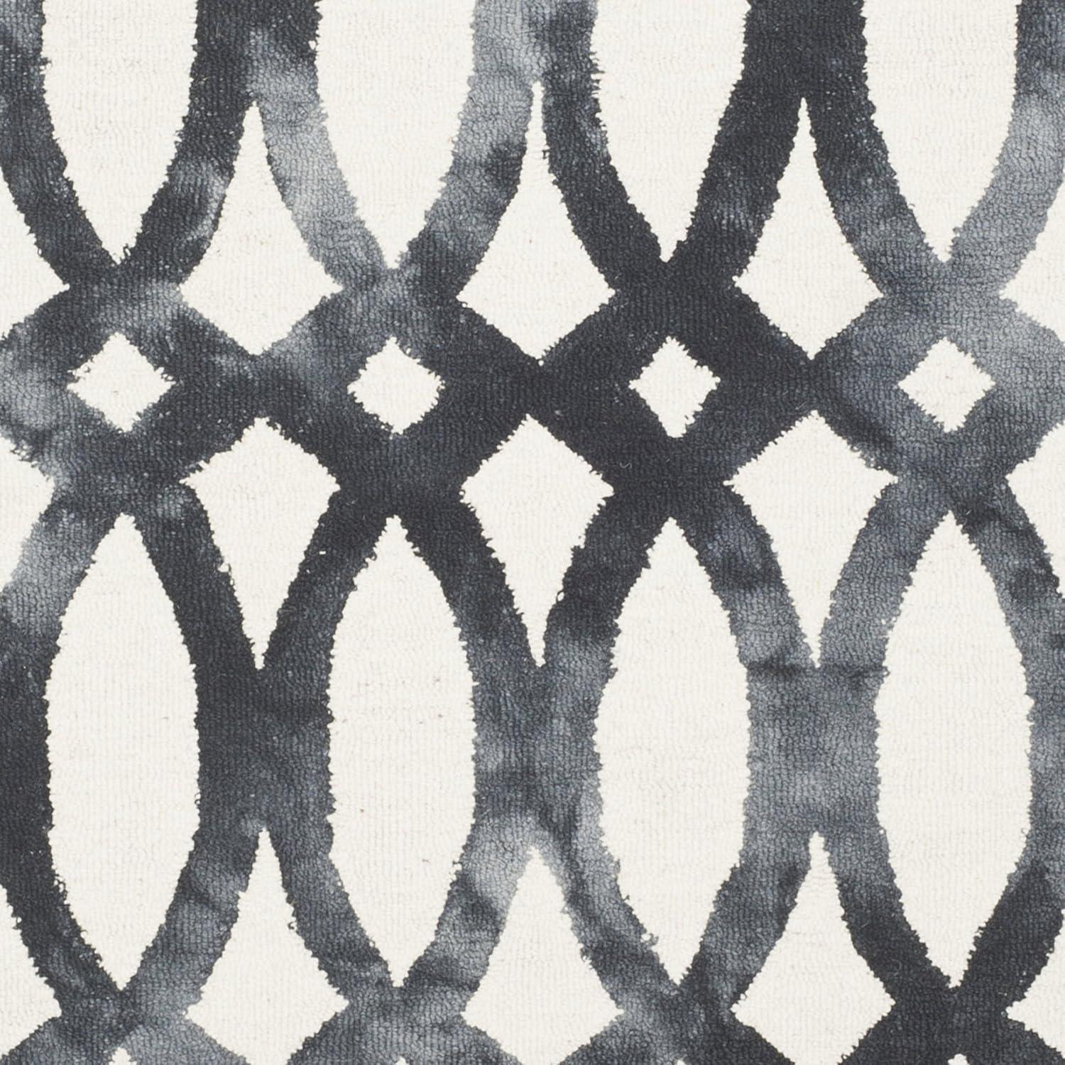 Dip Dye DDY675 Hand Tufted Area Rug - Ivory/Graphite - 7' round - Safavieh.