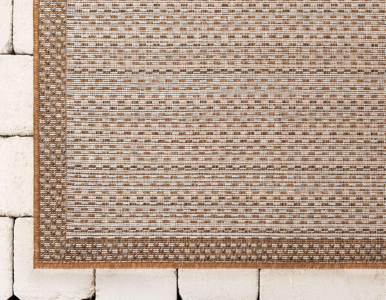 Unique Loom Outdoor Border Collection Area Rug - Checkered (3' 3" x 5' 1" Rectangle Light Brown)