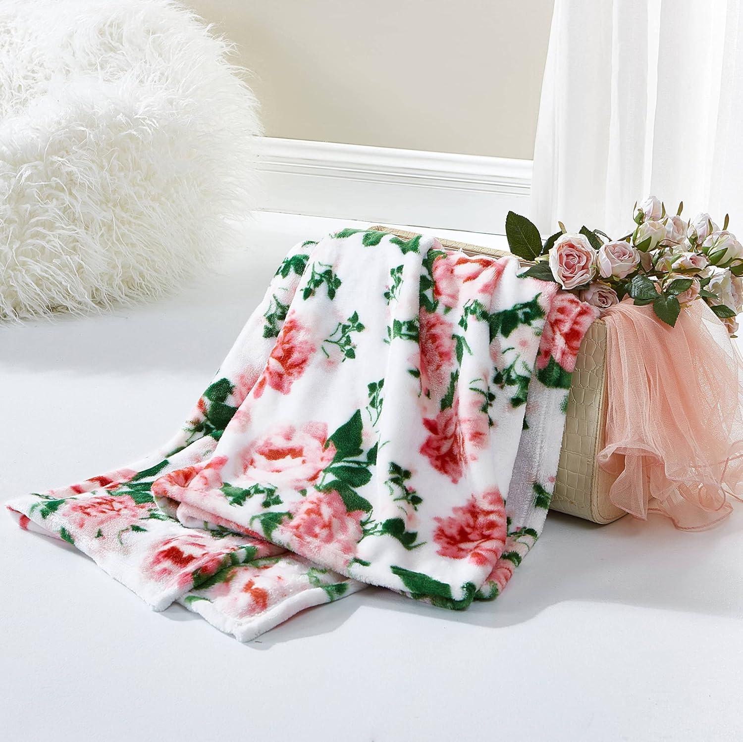 Blooming Roses Ultra-Soft Plush Fleece Throw 50 x 70