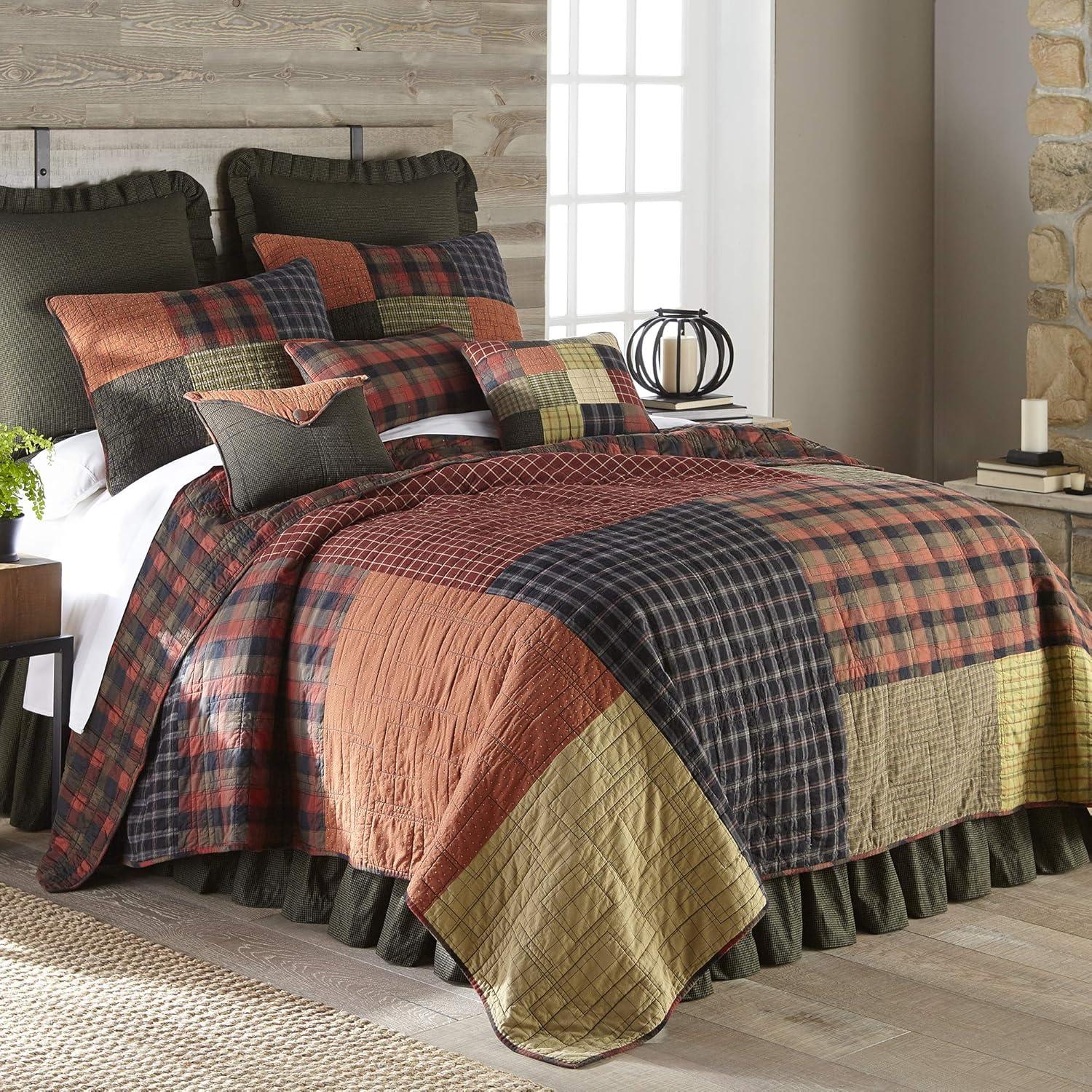 Full/Queen Black and Multicolor Cotton Reversible Quilt Set