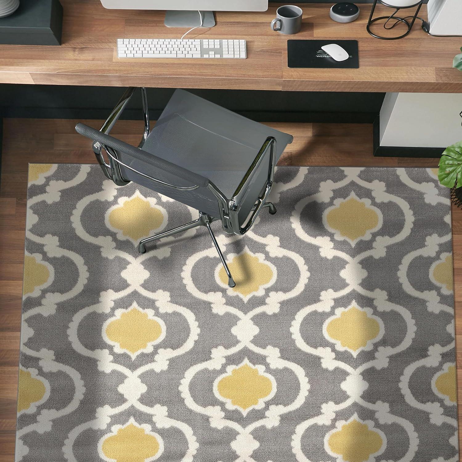 Contemporary Moroccan Trellis 6'6" x 9' Gray and Yellow Area Rug