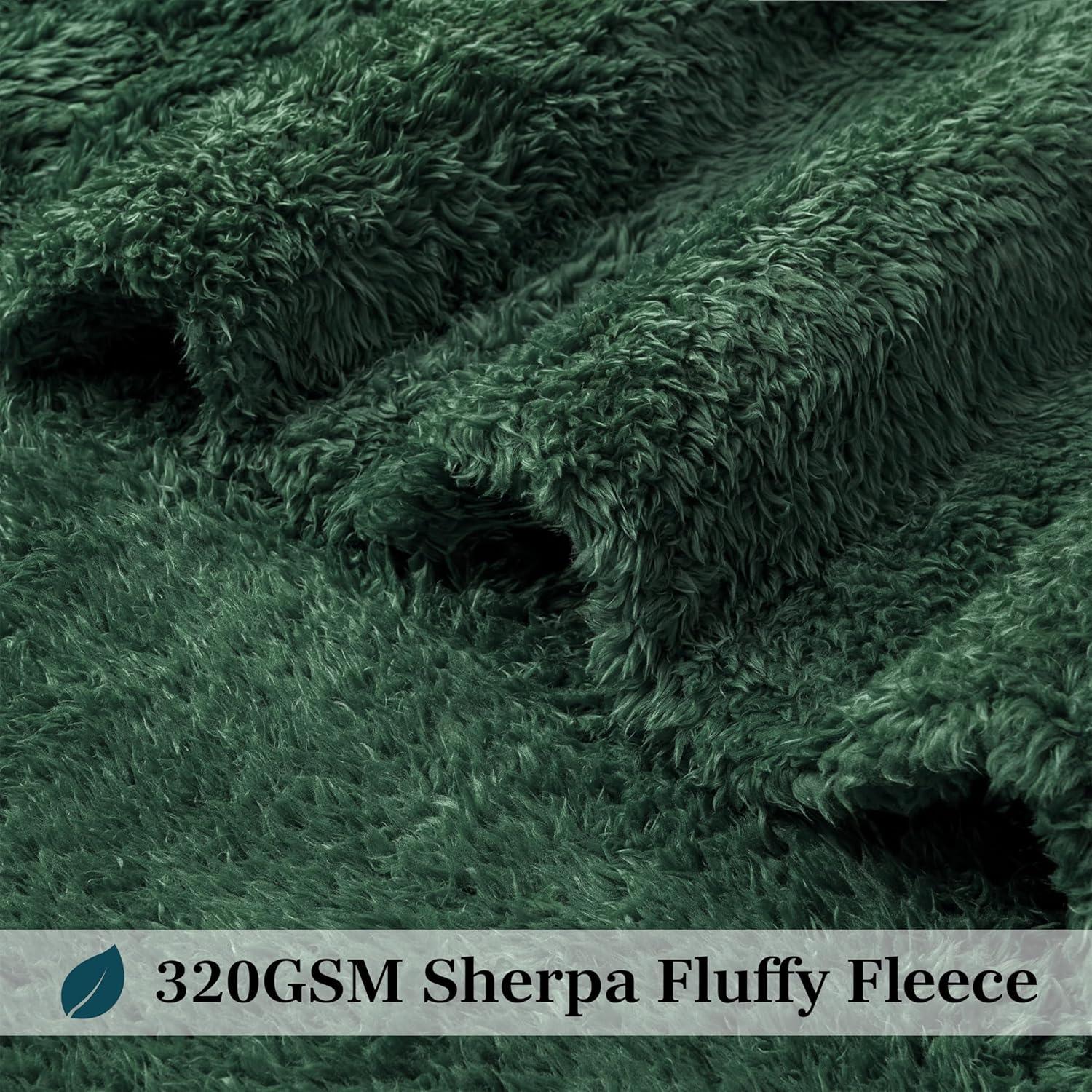 PAVILIA Plush Throw Blanket for Couch Bed, Faux Shearling Blanket and Throw for Sofa Home Decor, Emerald Green/Throw - 50x60