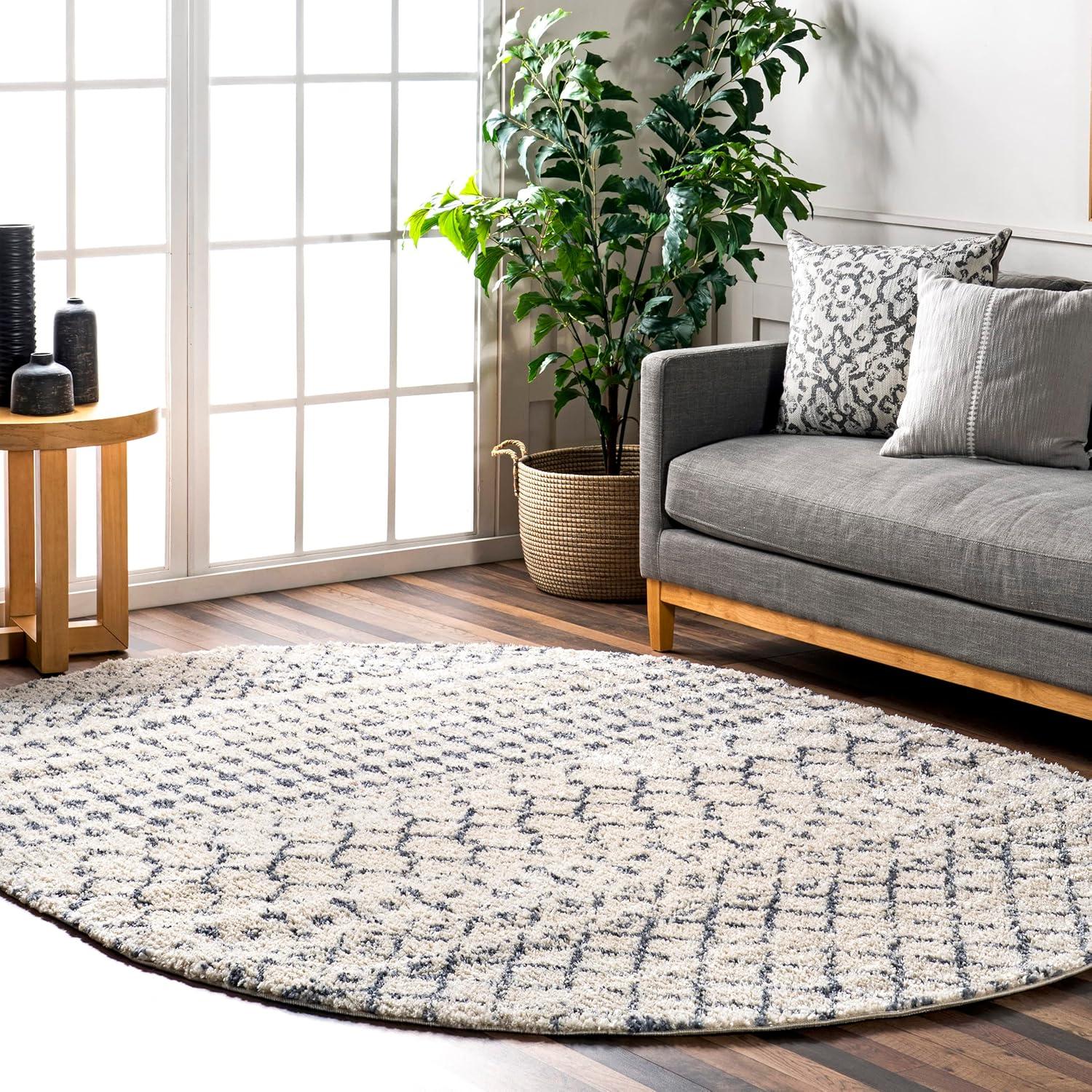 Beige Oval Trellis Shag 4' x 6' Synthetic Rug