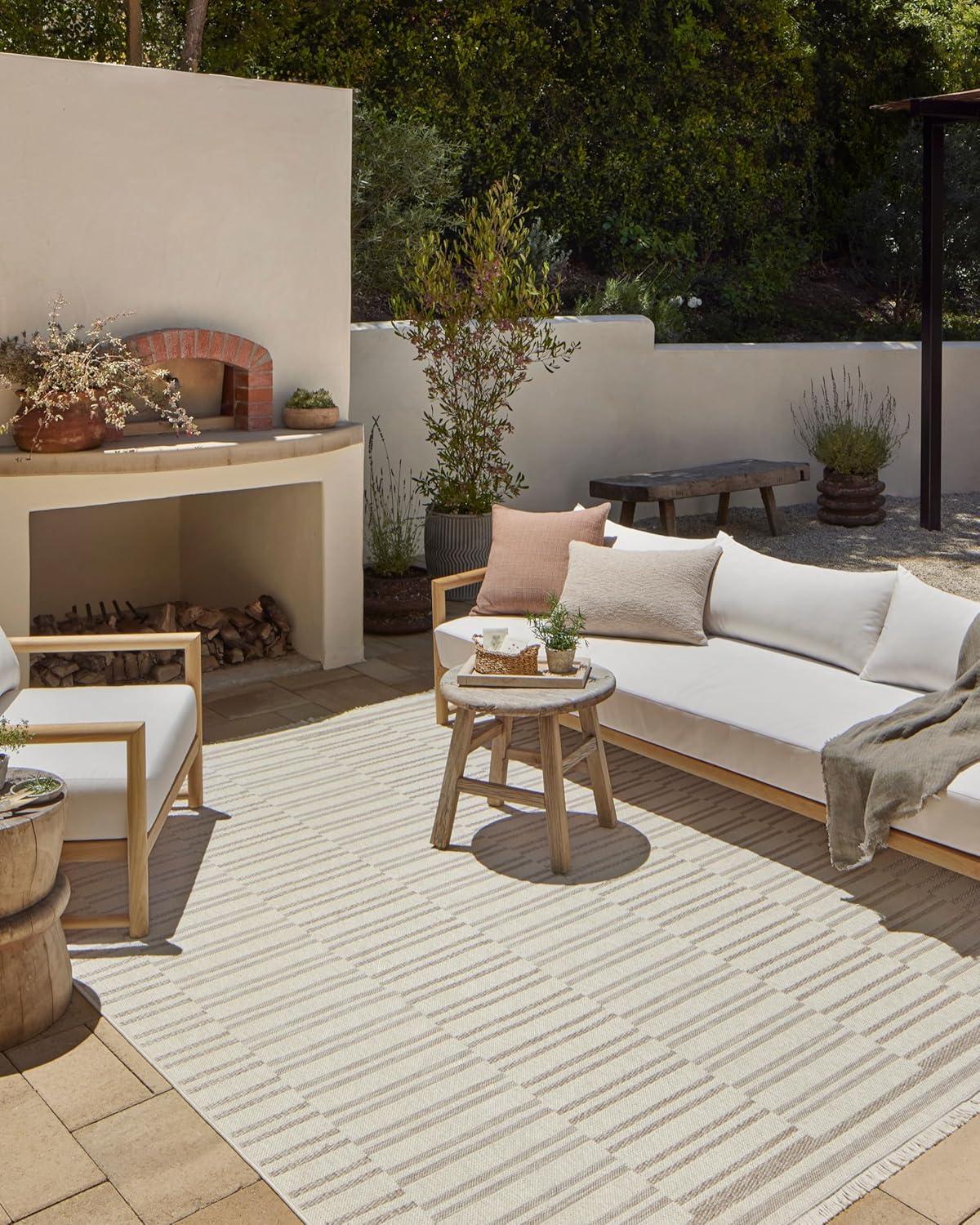 Malibu II Indoor / Outdoor Rug by Amber Lewis x Loloi - Ivory and Dove / 3'9" x 5'9"