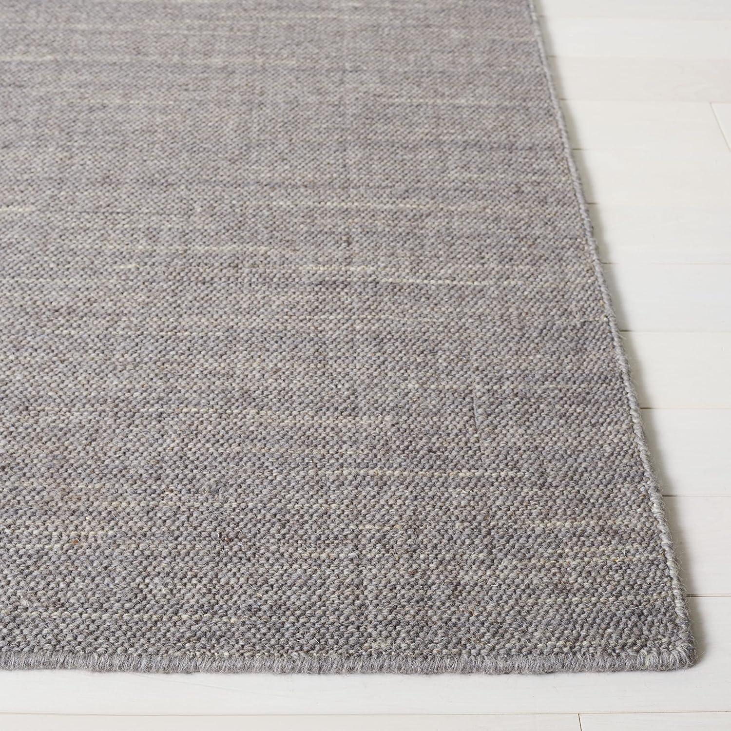 Kilim KLM125 Hand Woven Area Rug - Light Grey - 5'x8' - Safavieh