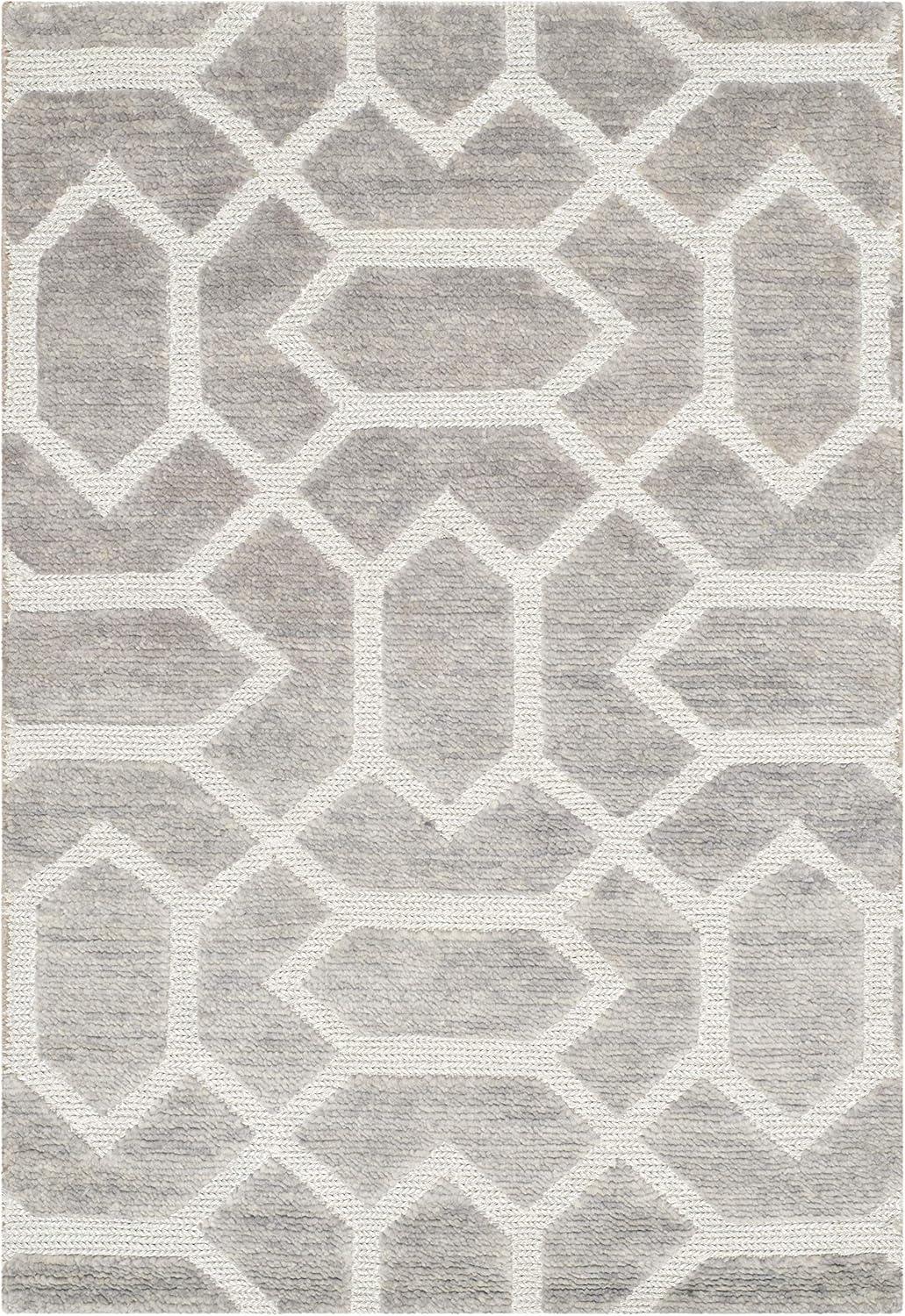 Santa Fe STF531 Hand Knotted Area Rug  - Safavieh