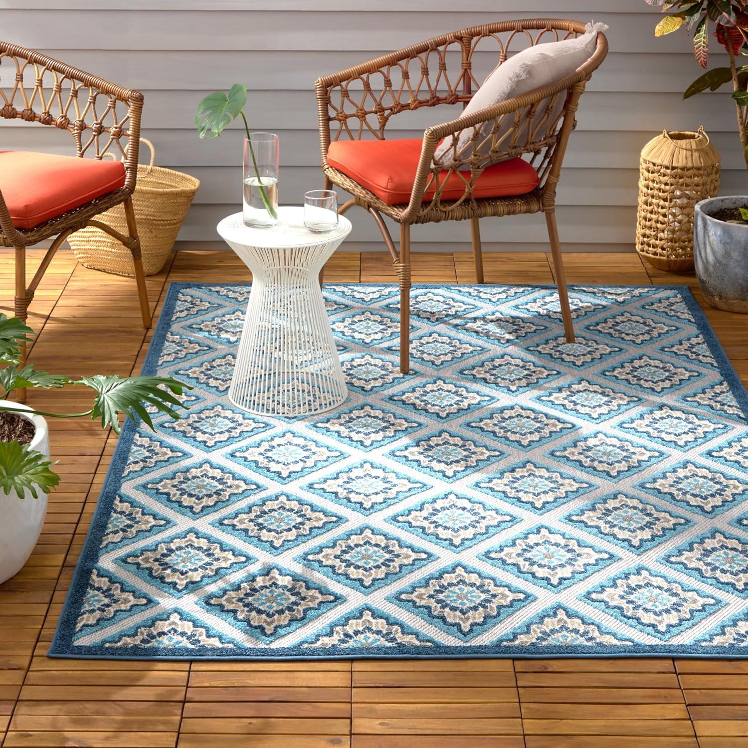 TOWN & COUNTRY EVERYDAY Brooks Retro Geo Outdoor Rug Blue Multi