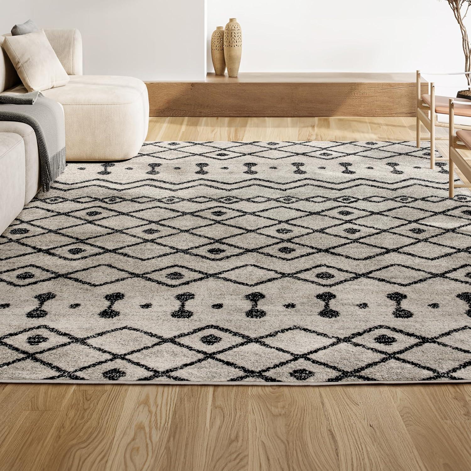 8'x10' Aksil Moroccan Beni Souk Area Rug, Cream/Black - JONATHAN Y
