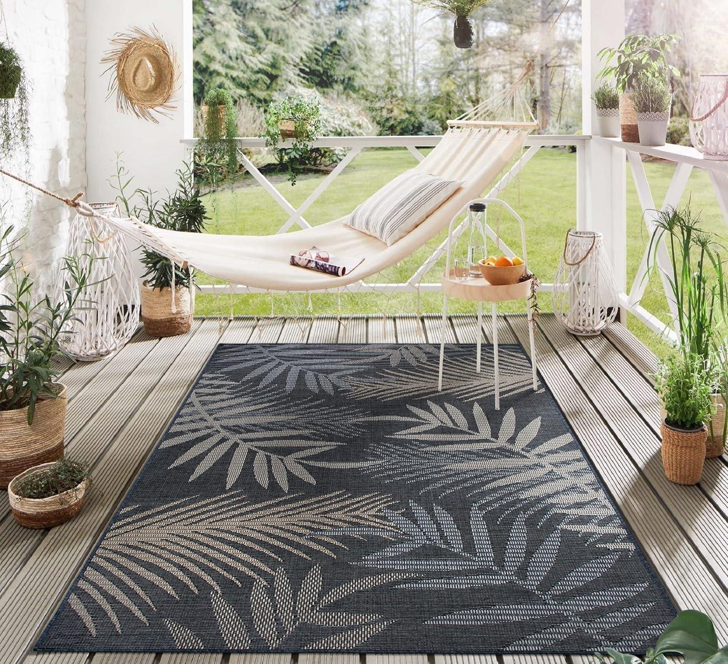 World Rug Gallery Bahama Palm Frond Indoor/Outdoor Area Rug - Blue 5' x 7'