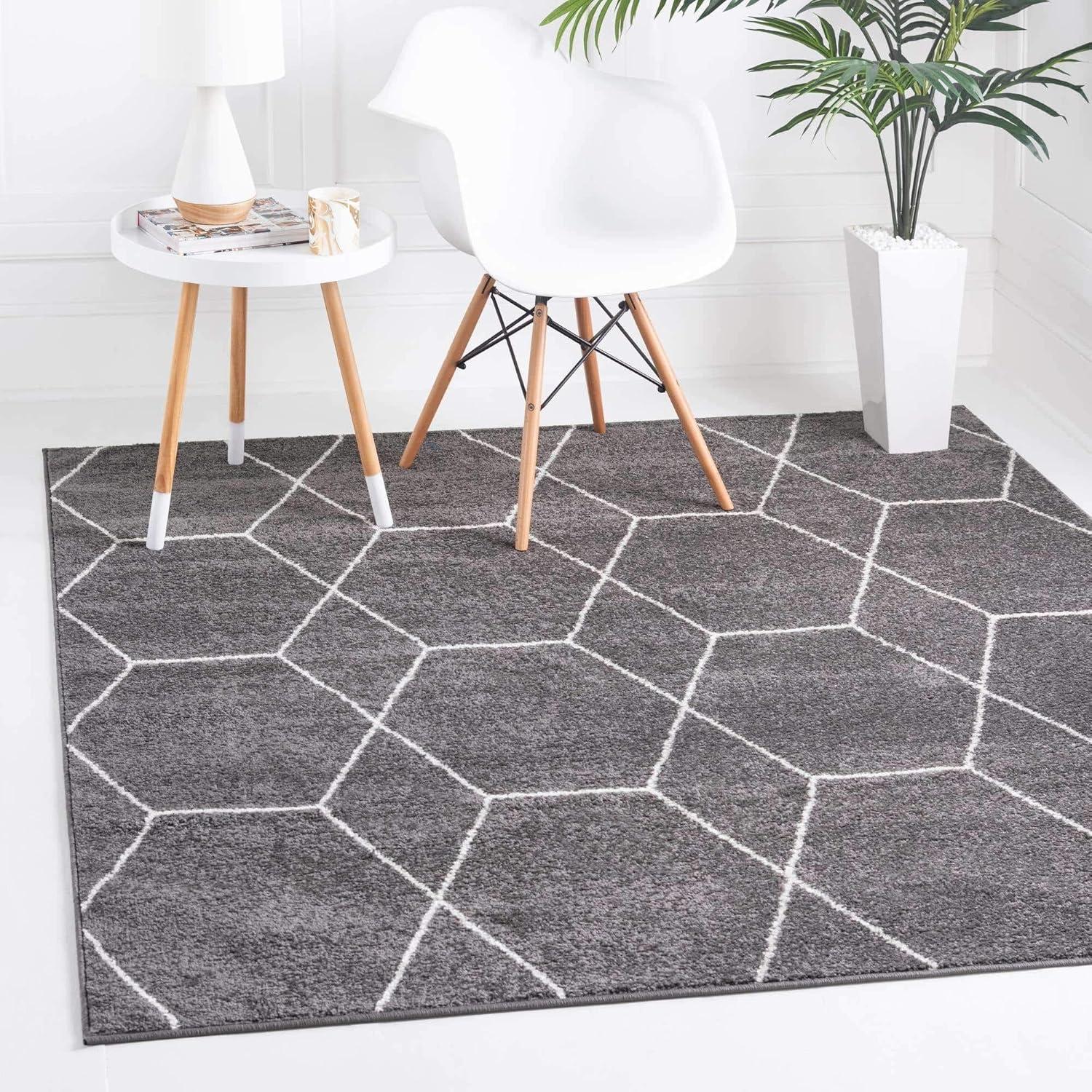 5' Square Dark Gray & Ivory Geometric Synthetic Area Rug