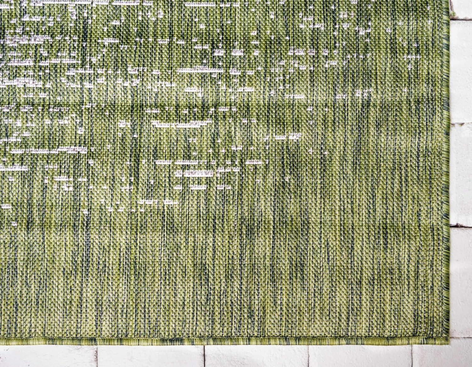 Unique Loom 5' 1 x 8' 0 Rectangle Indoor/Outdoor Modern Green Area Rug