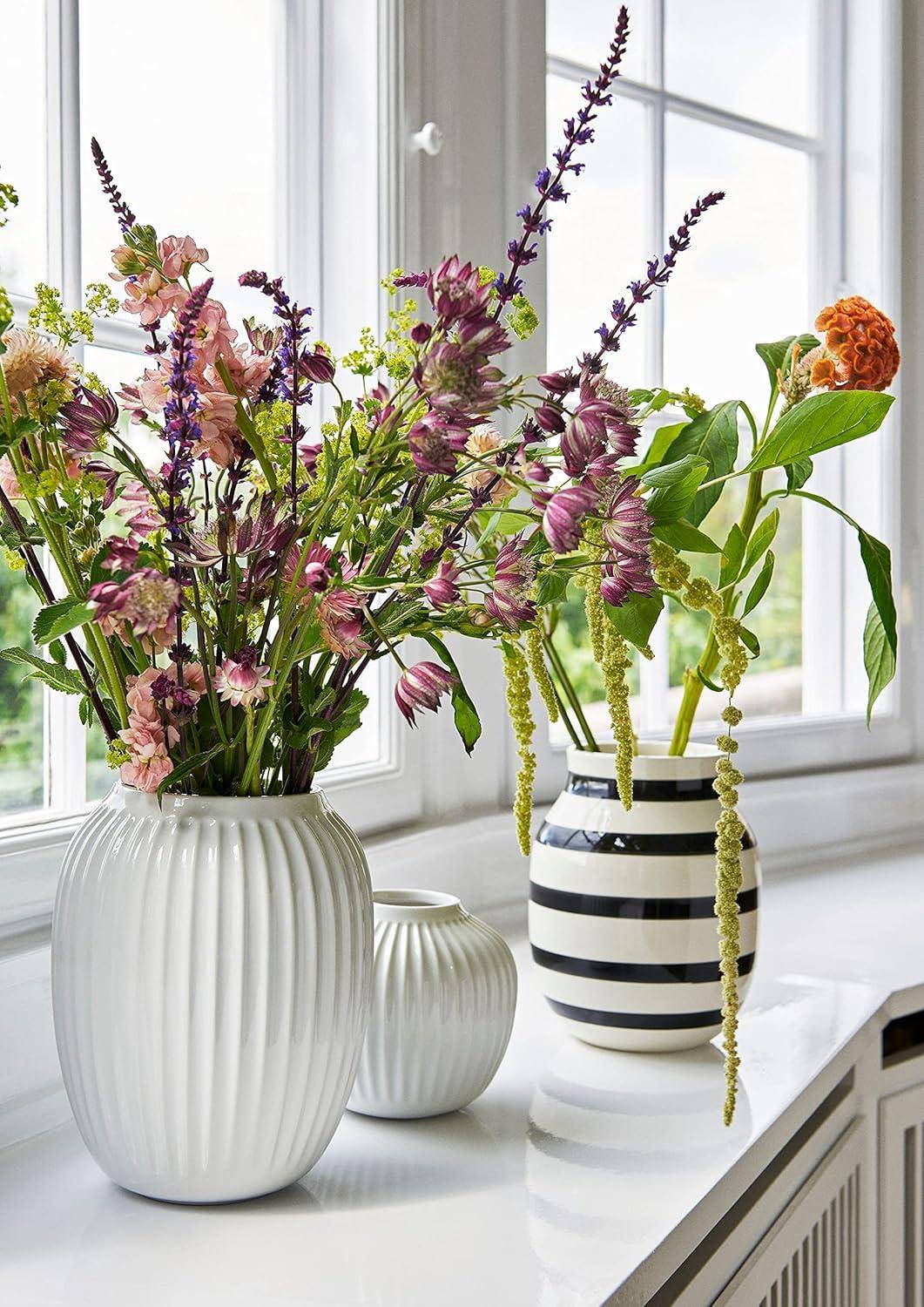 White Porcelain Grooved Round Table Vase