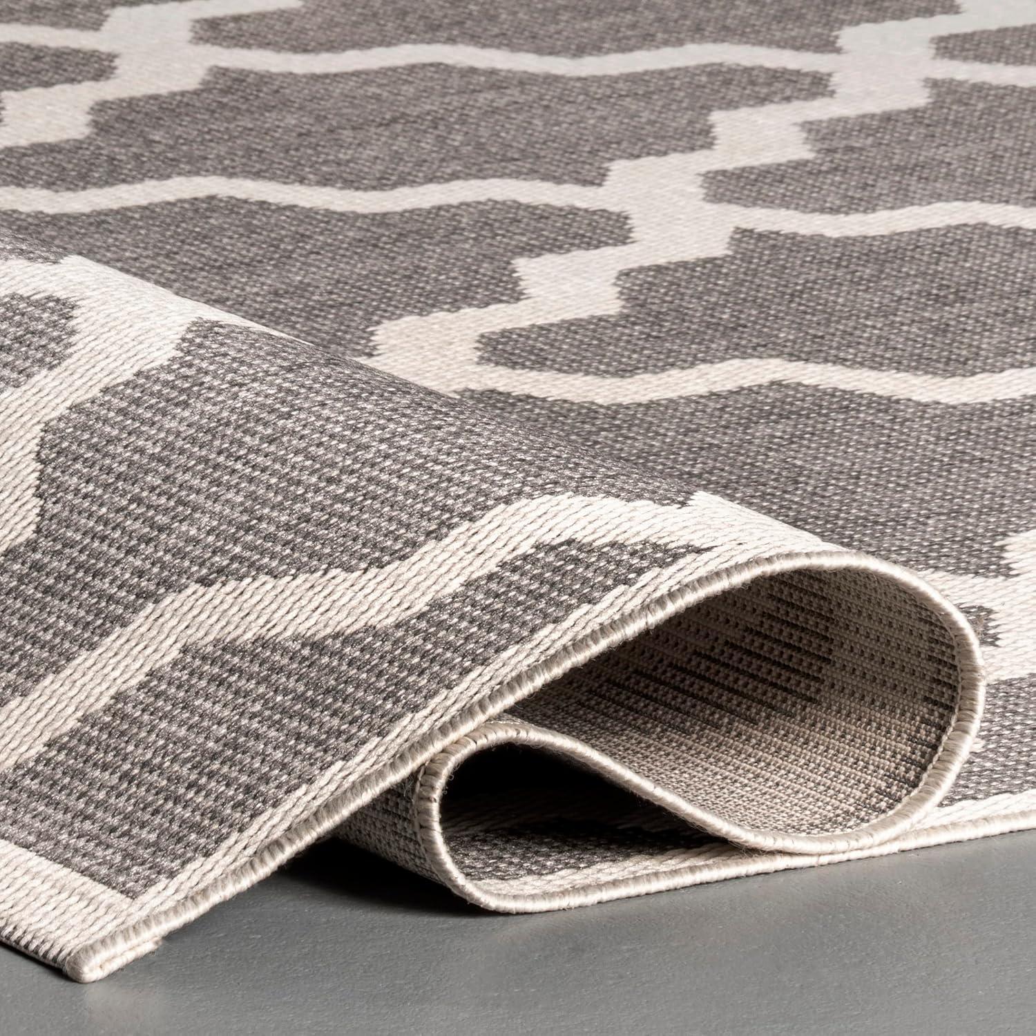 Nuloom Gina Trellis Oval 5x8 Indoor/Outdoor Area Rug for Living Room Patio Deck Front Porch Kitchen, Grey/Beige