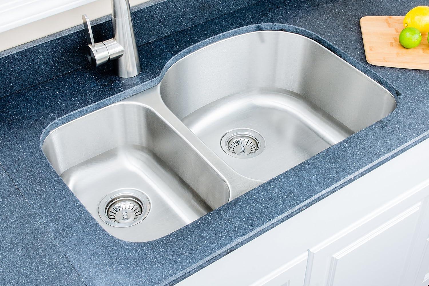 Craftsmen Series 31.5'' L Undermount Double Bowl Stainless Steel Kitchen Sink