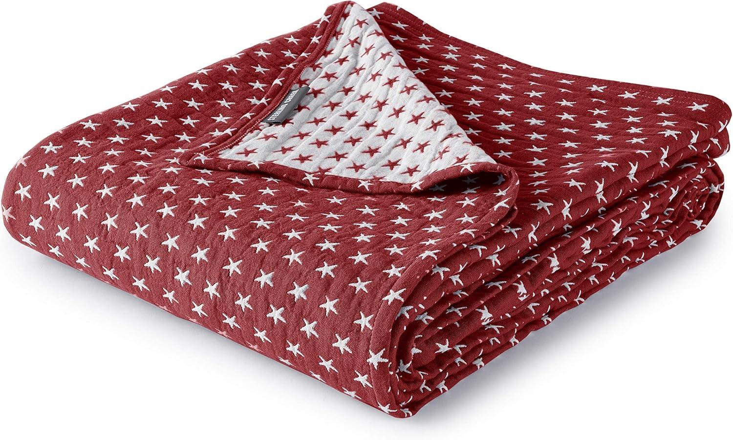 Sterling Creek Dawson Red White Star Muslin Blanket Three Layers Lightweight Cotton Gauzy Blanket Queen