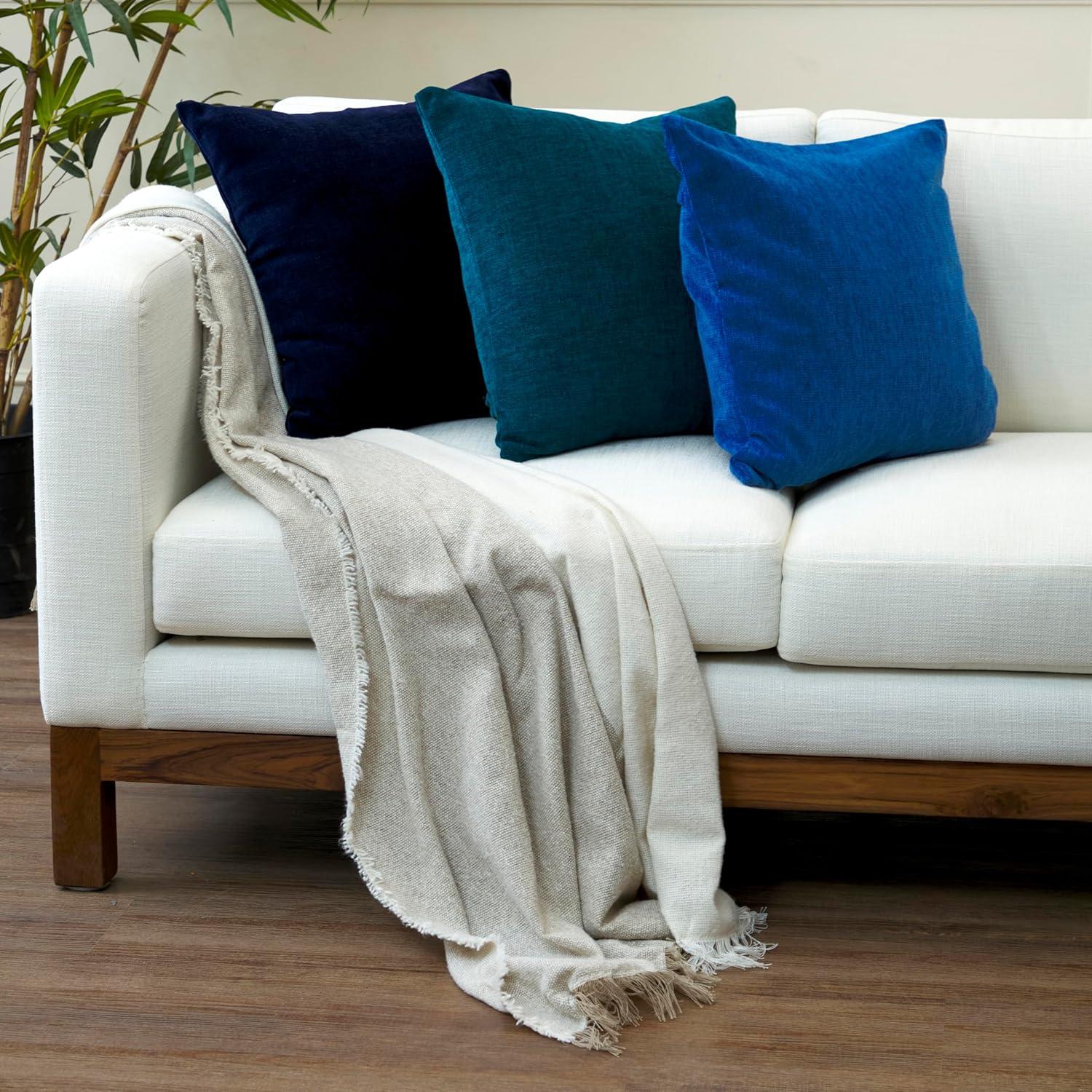 PAVILIA Set of 2 Throw Pillow Covers, Decorative Velvet Square Cushion Cases for Bed Sofa Couch Bedroom Living Room, Navy Blue/20 x 20