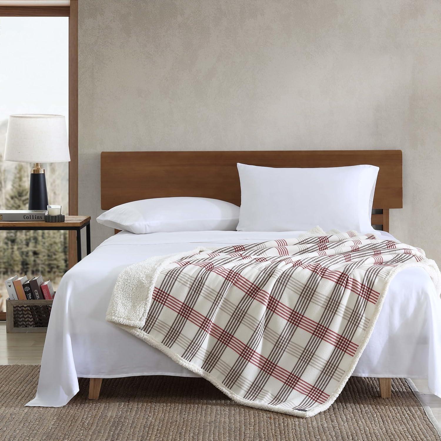 Eddie Bauer Eddie Bauer Printed Flannel/Sherpa Throw Blankets