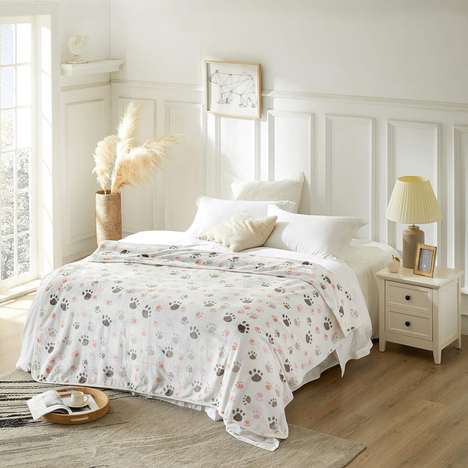 Allisandro Animal Print Outdoor Pet Blanket