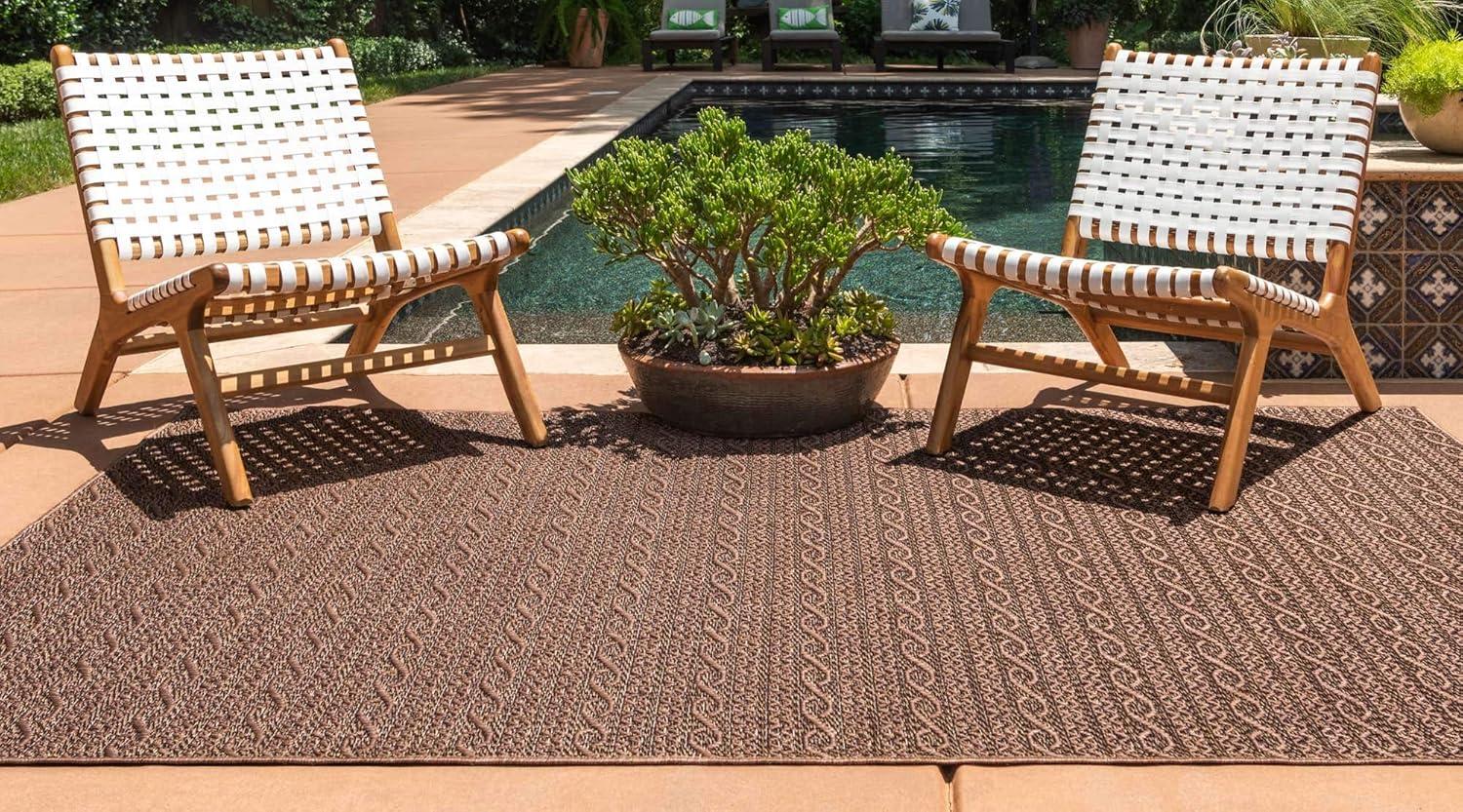 Unique Loom Outdoor Modern Collection Area Rug - Links (3' 3" x 5' 1" Rectangle Brown/Black)