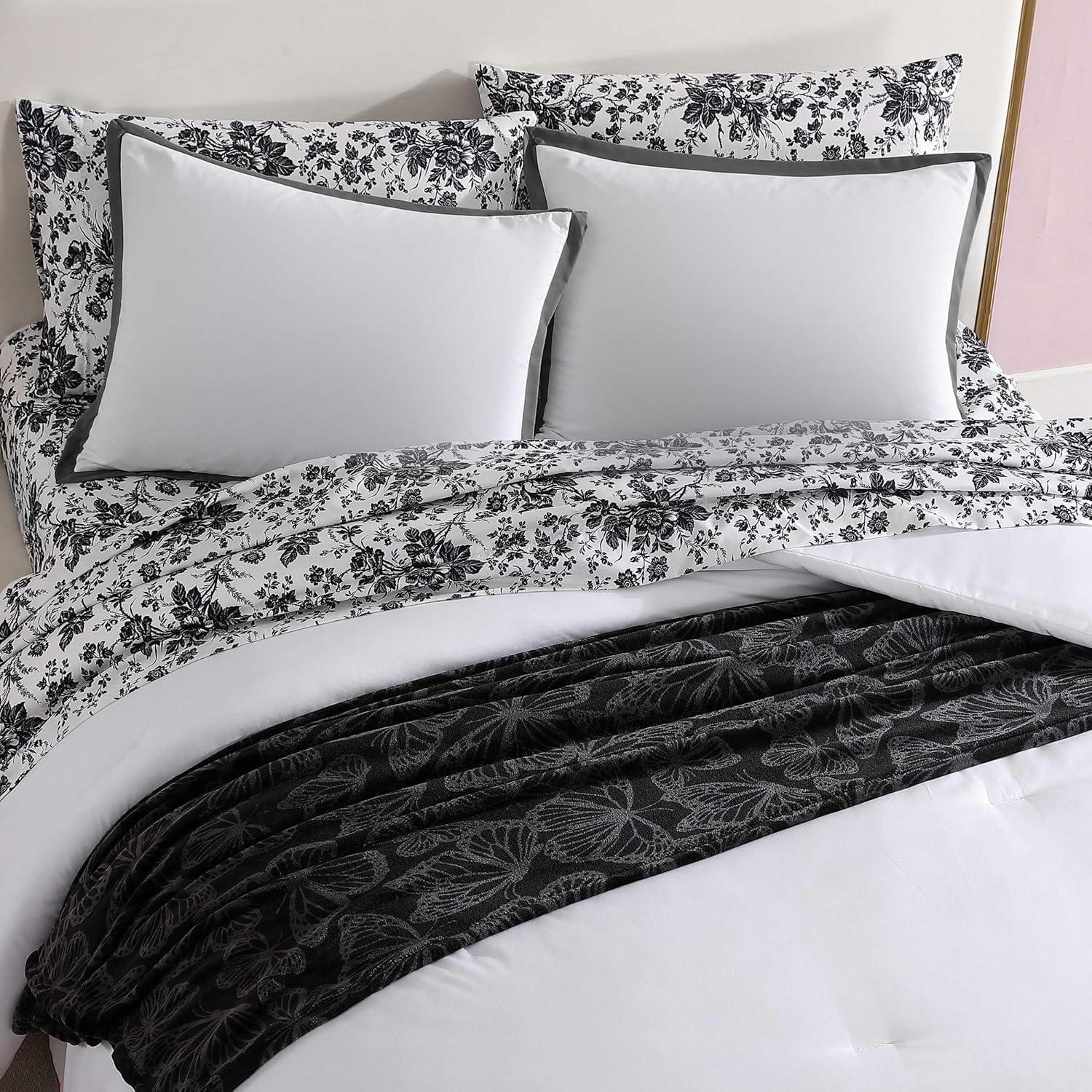 Betsey Johnson Betsey Johnson Signature Solid Reversible Comforter Set
