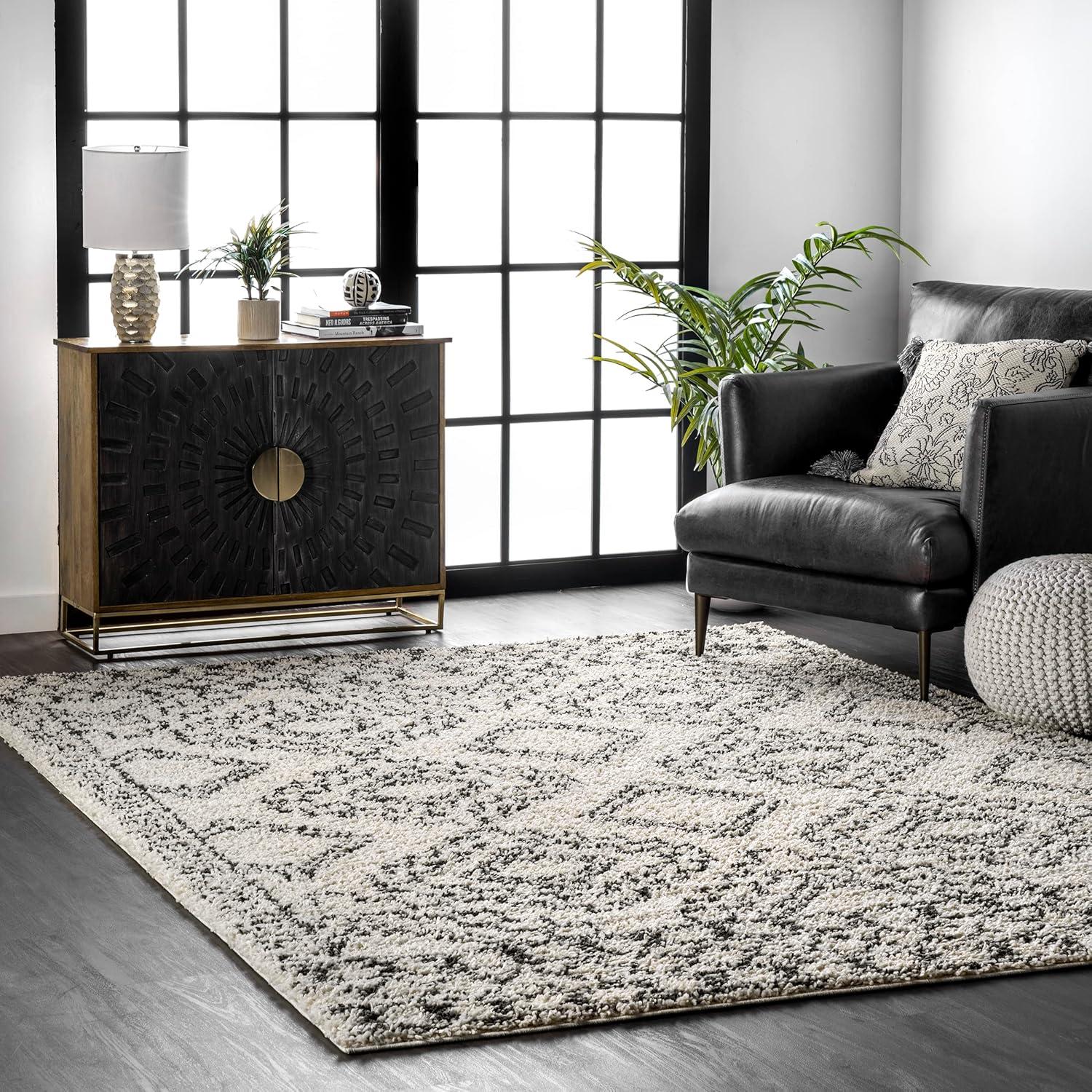 Nuloom Lacey Trellis 2x3 Accent Shag Indoor Area Rug for Living Room Bedroom Dining Room Nursery Entryway, Off White/Charcoal