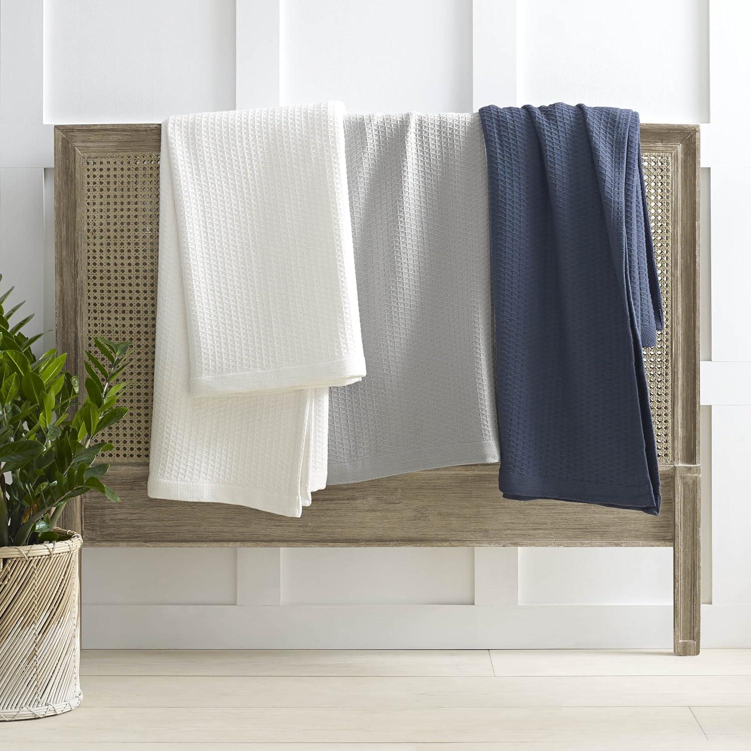 Nautica Nautica Baird Solid Cotton Reversible Blanket