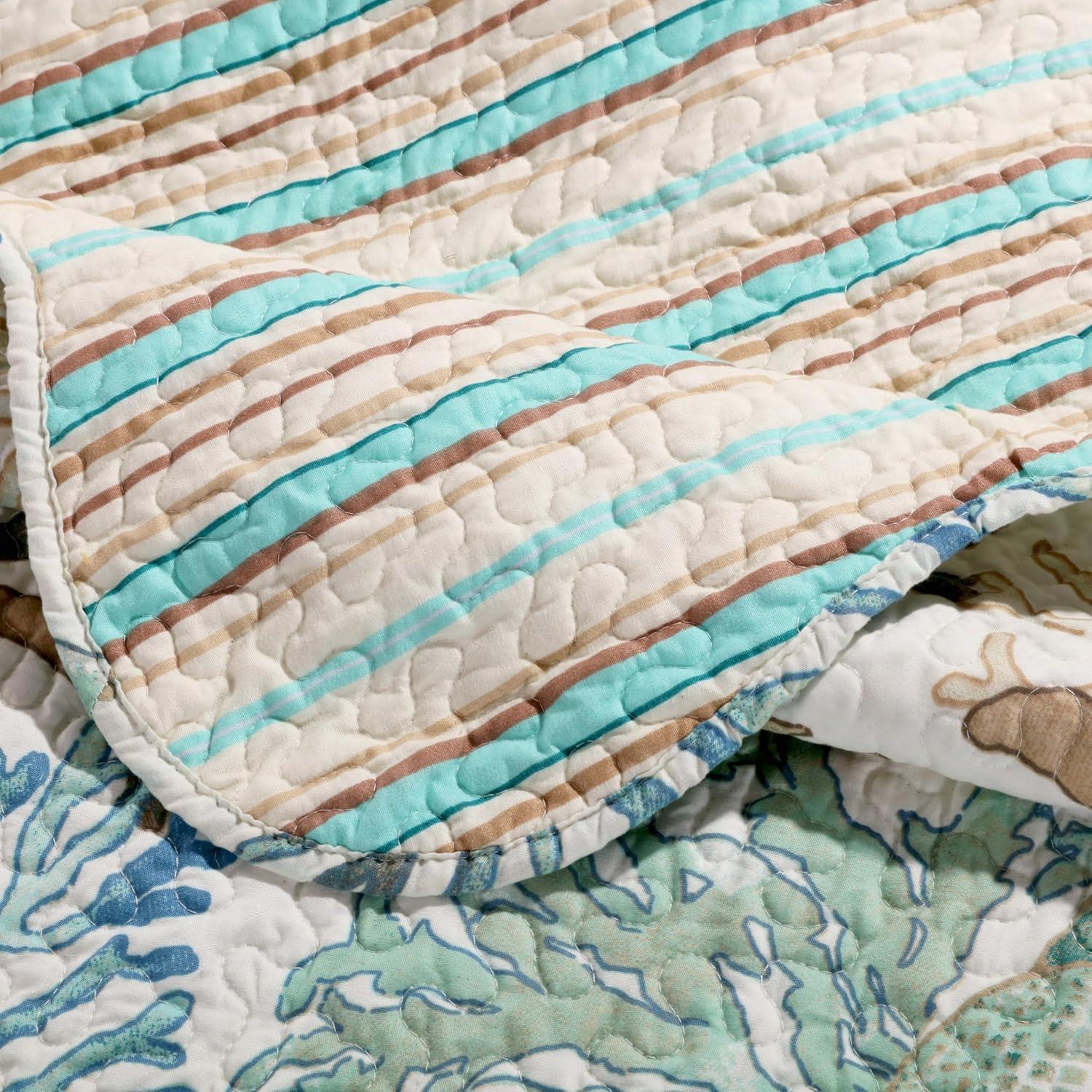 Atlantis Reversible Quilt Set with Throw Pillows