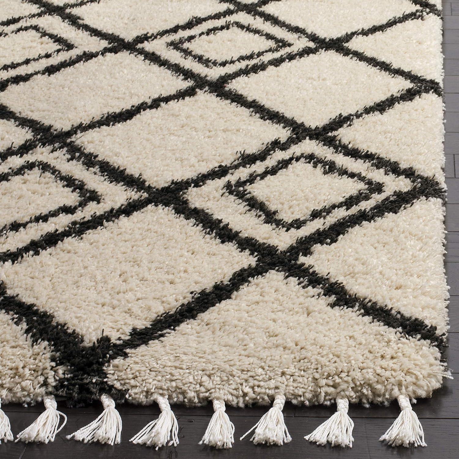 SAFAVIEH Moroccan Fringe Kingston Geometric Shag Area Rug, Cream/Charcoal, 3' x 5'