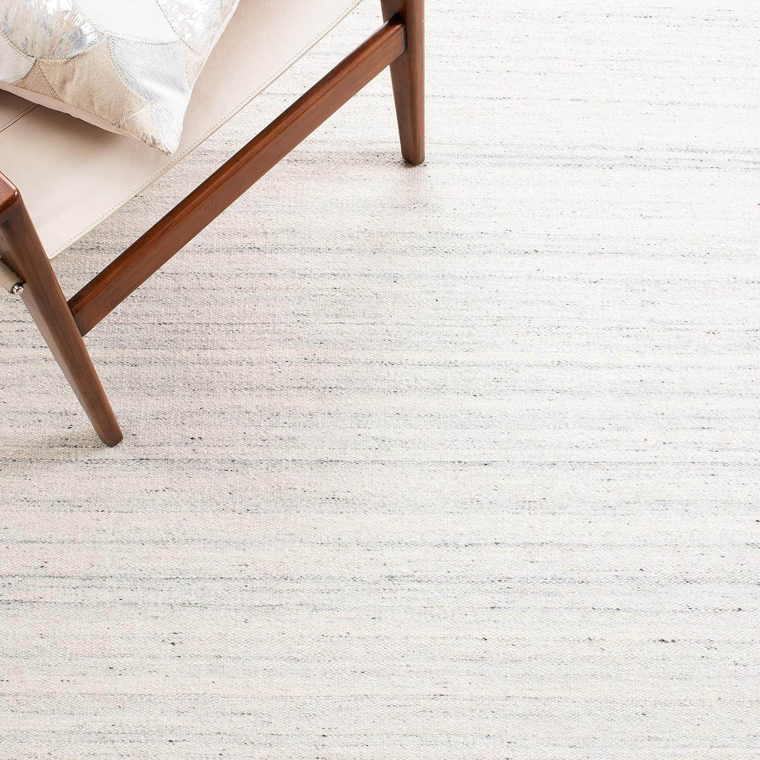 Kilim KLM651 Hand Woven Area Rug - Beige/Light Grey - 5'x8' - Safavieh.