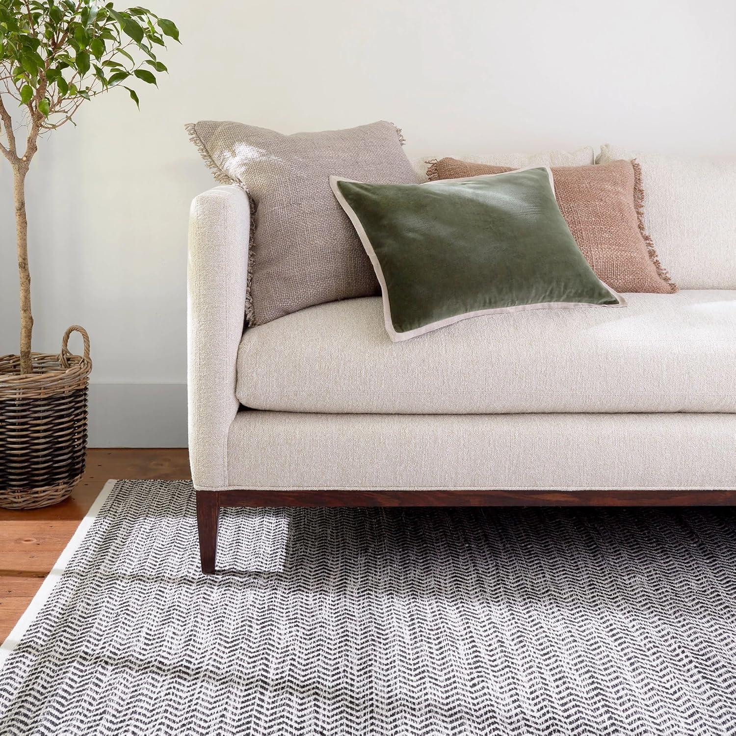 Coastal Black Handwoven Indoor/Outdoor Rug