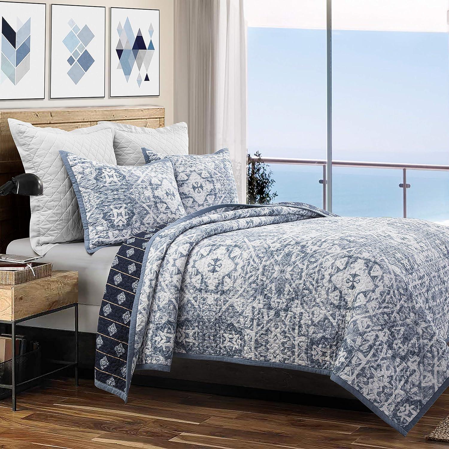 HiEnd Accents Skyler Coastal Cotton Abstract Quilt Set