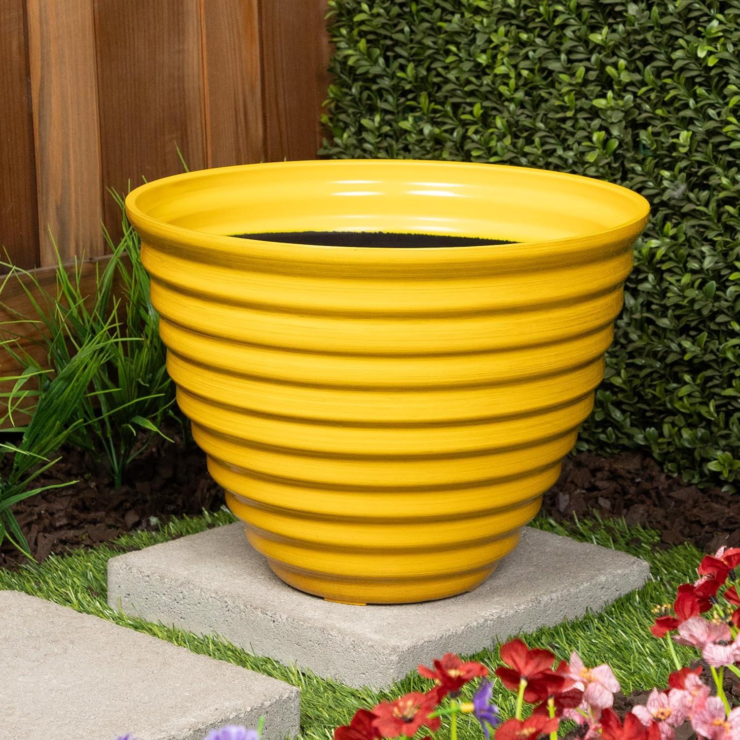 Alpine Corporation 16" Yellow Glazed Planter