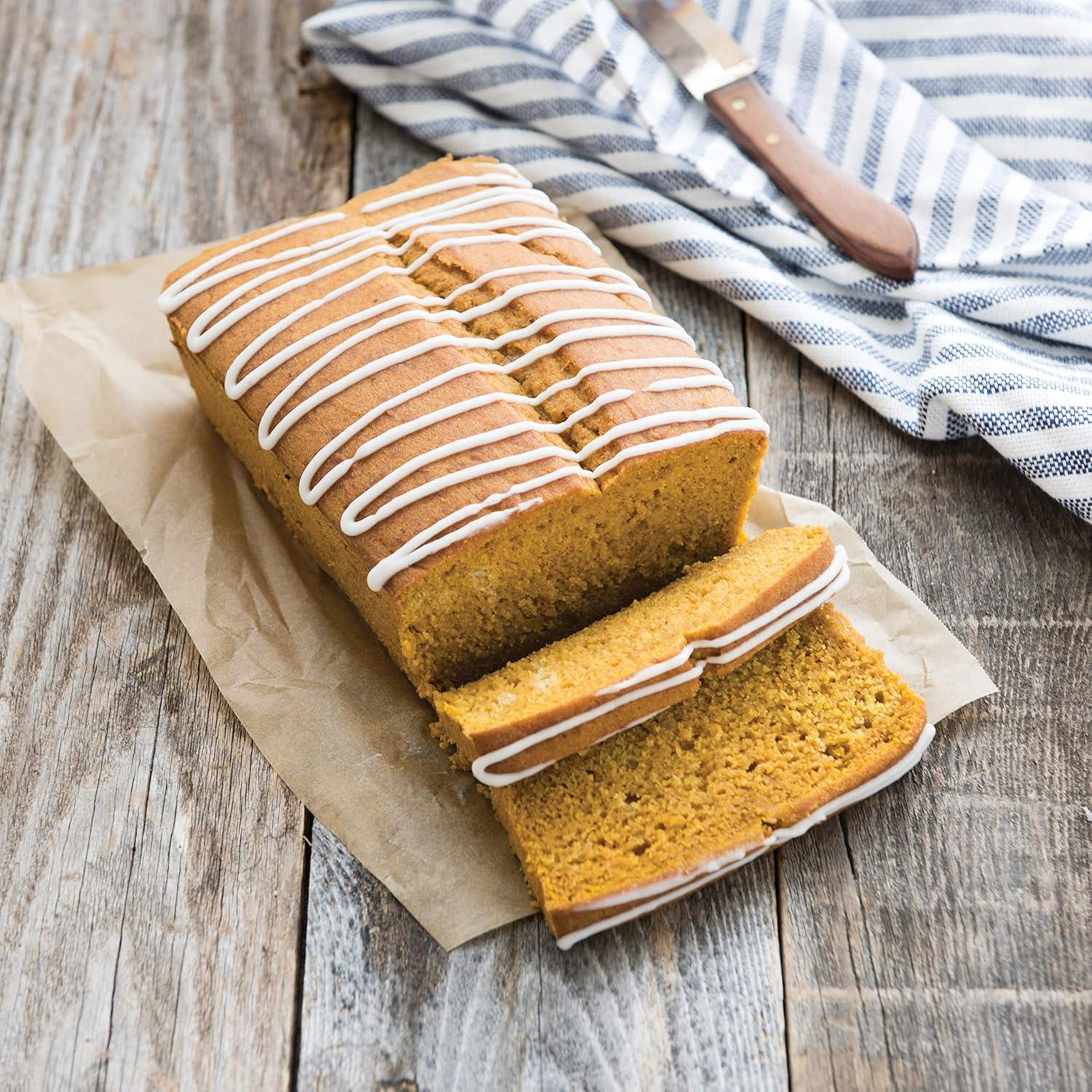 Silver Aluminum Non-Stick 1 Pound Loaf Pan with Lid