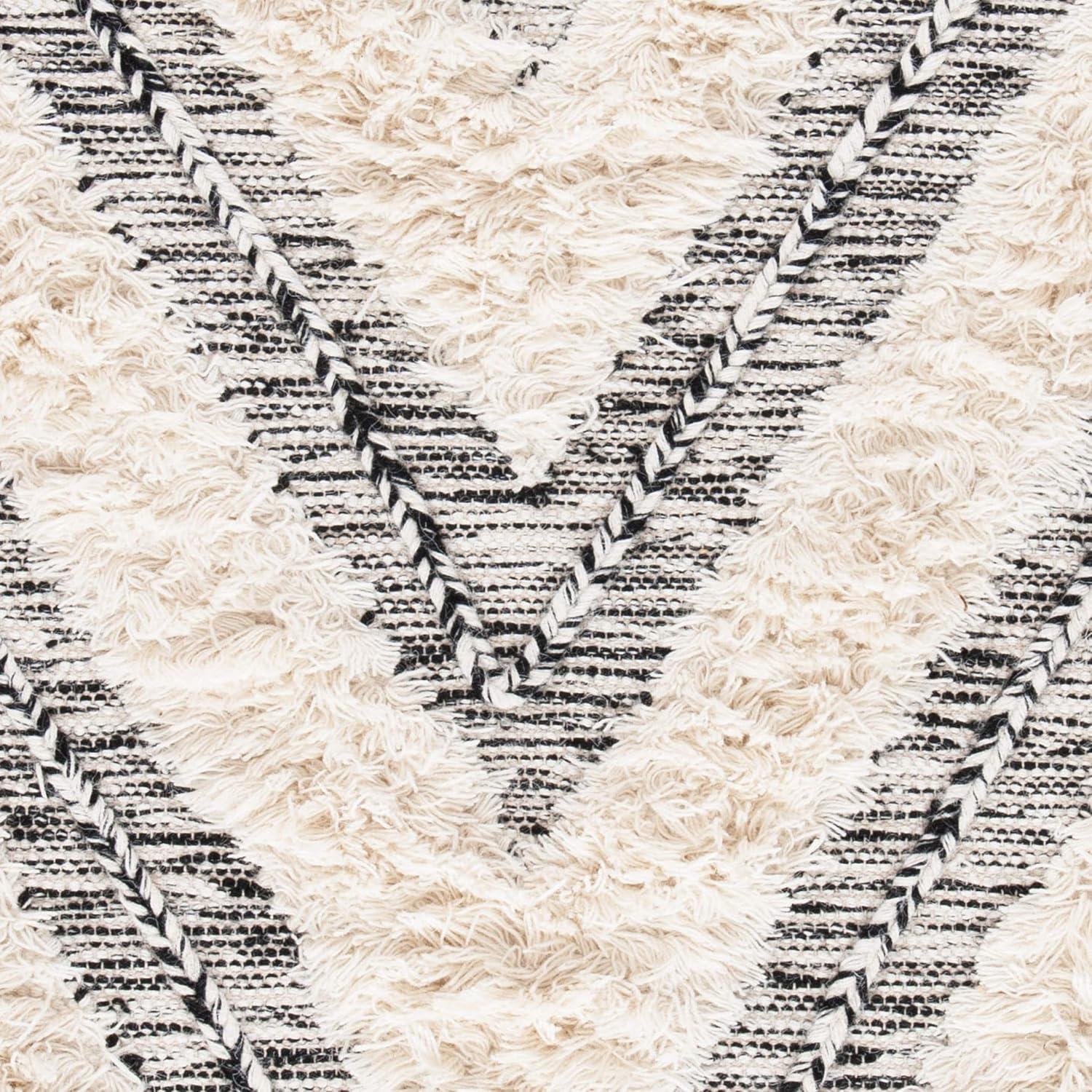 Kenya KNY901 Hand Knotted Area Rug - Black/Ivory - 6'x9' - Safavieh.