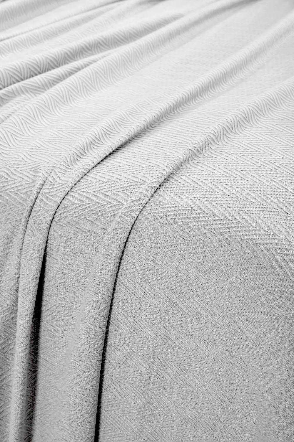 Superior Metro Chevron Zig-Zag All-Season Cotton Blanket, Twin, Silver
