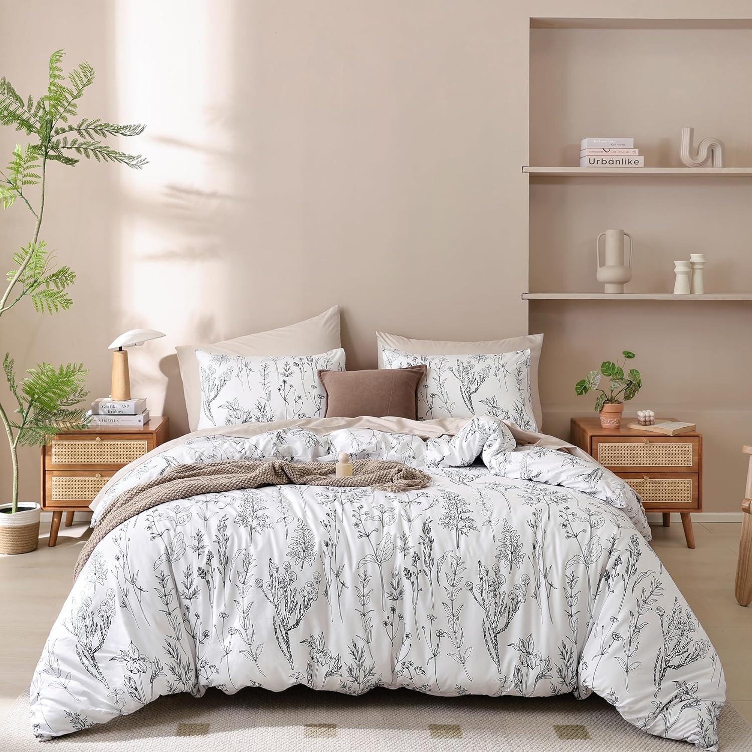 Queen Comforter Set - Floral Comforters Queen Size, White Comforter, 3 Pieces, 1 Comforter (90"x90") & 2 Pillow Cases (20"x26"), White