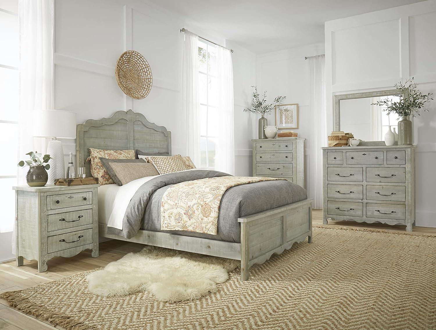 Thorin 3-Drawer Nightstand