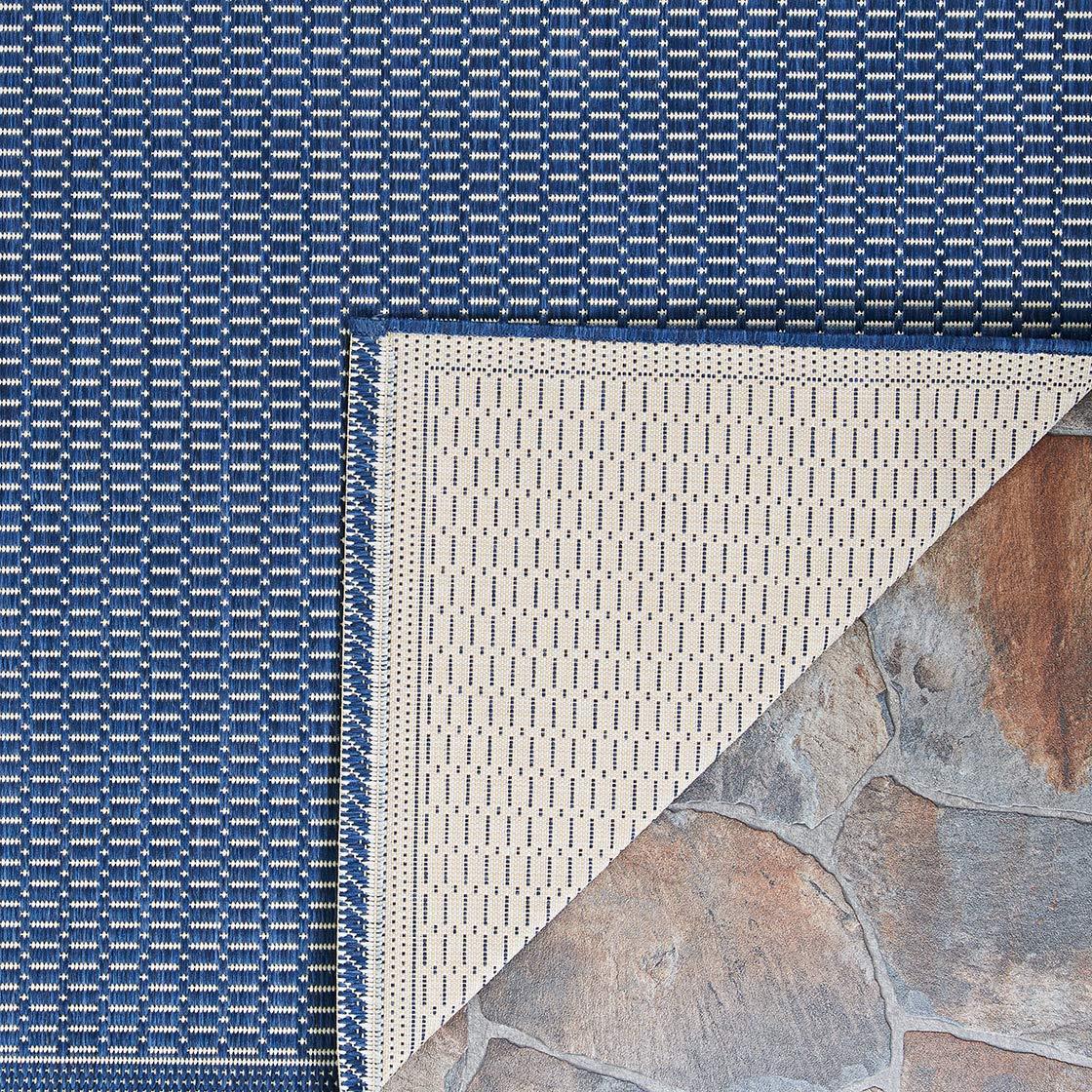 Couristan Recife Checkered Field Indoor / Outdoor Area Rug, Ivory- Indigo Blue, 7'6" Square