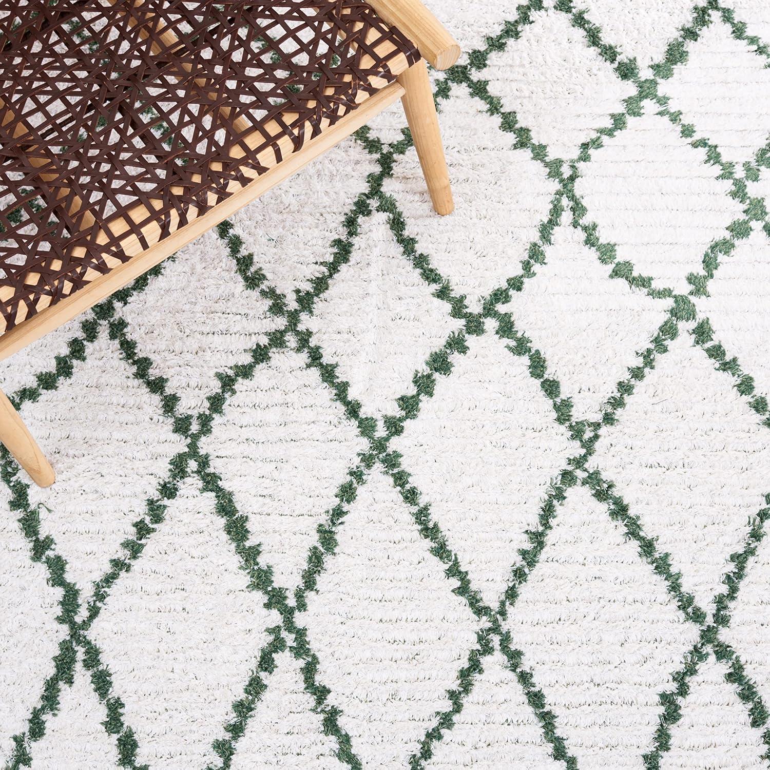 Augustine AGT850 Power Loomed Area Rug - Ivory/Green - 5'x7'7" - Safavieh.