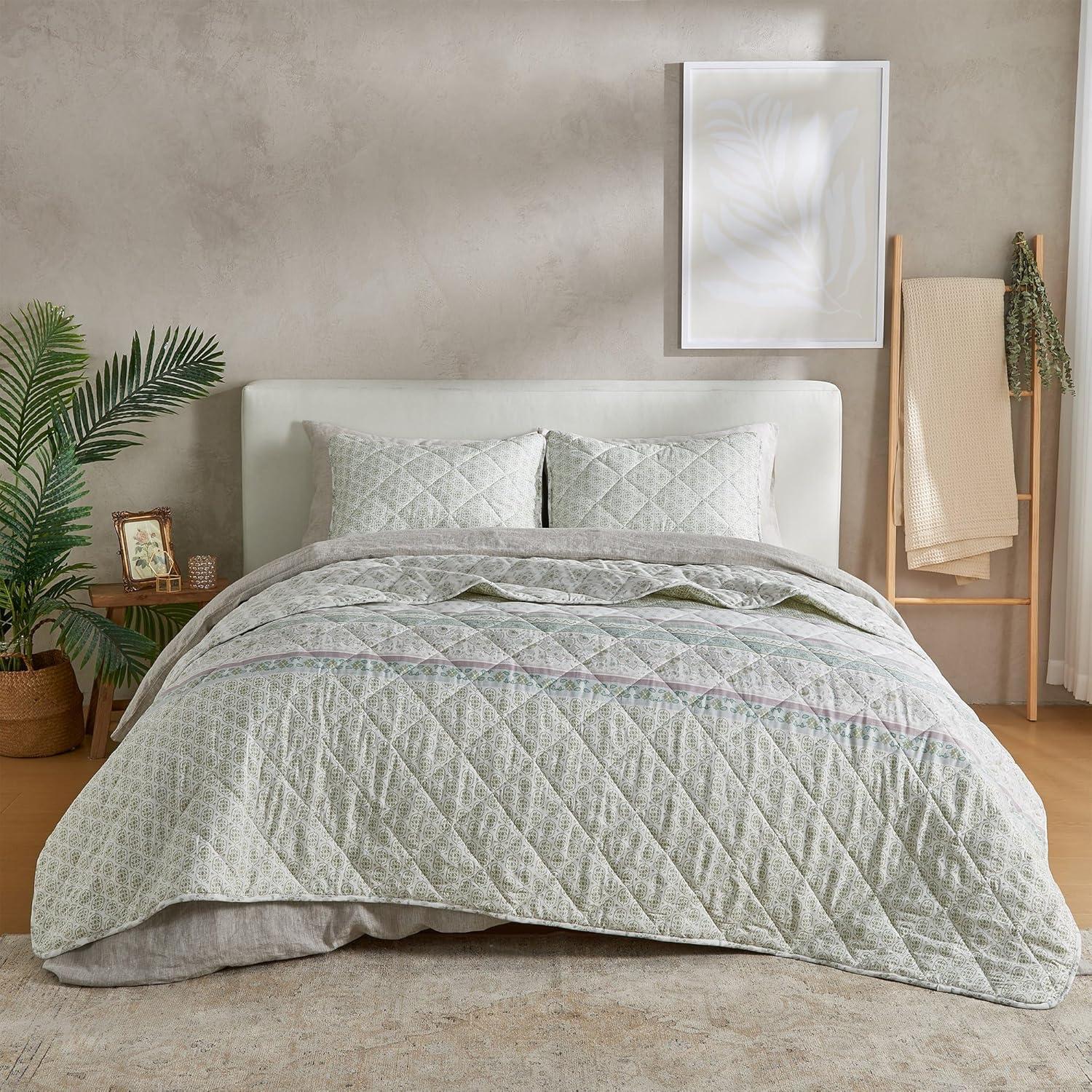 Vintage Comfort Reversible Coastal Design 3 Piece Quilt Set with Shams, King