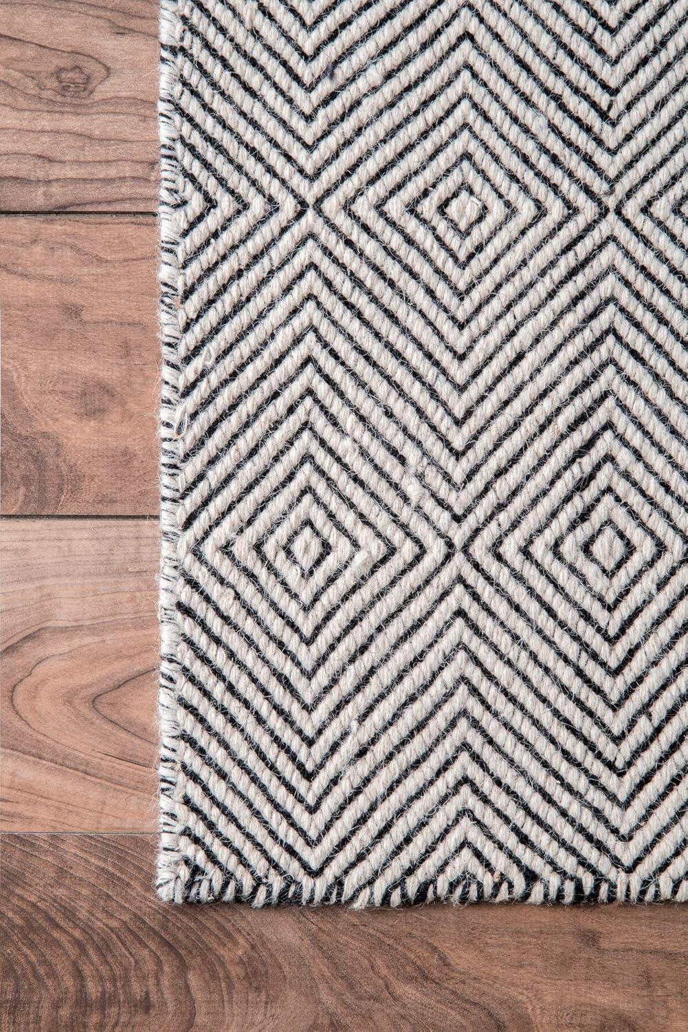 Nuloom Ago Geometric Wool Indoor Area Rug