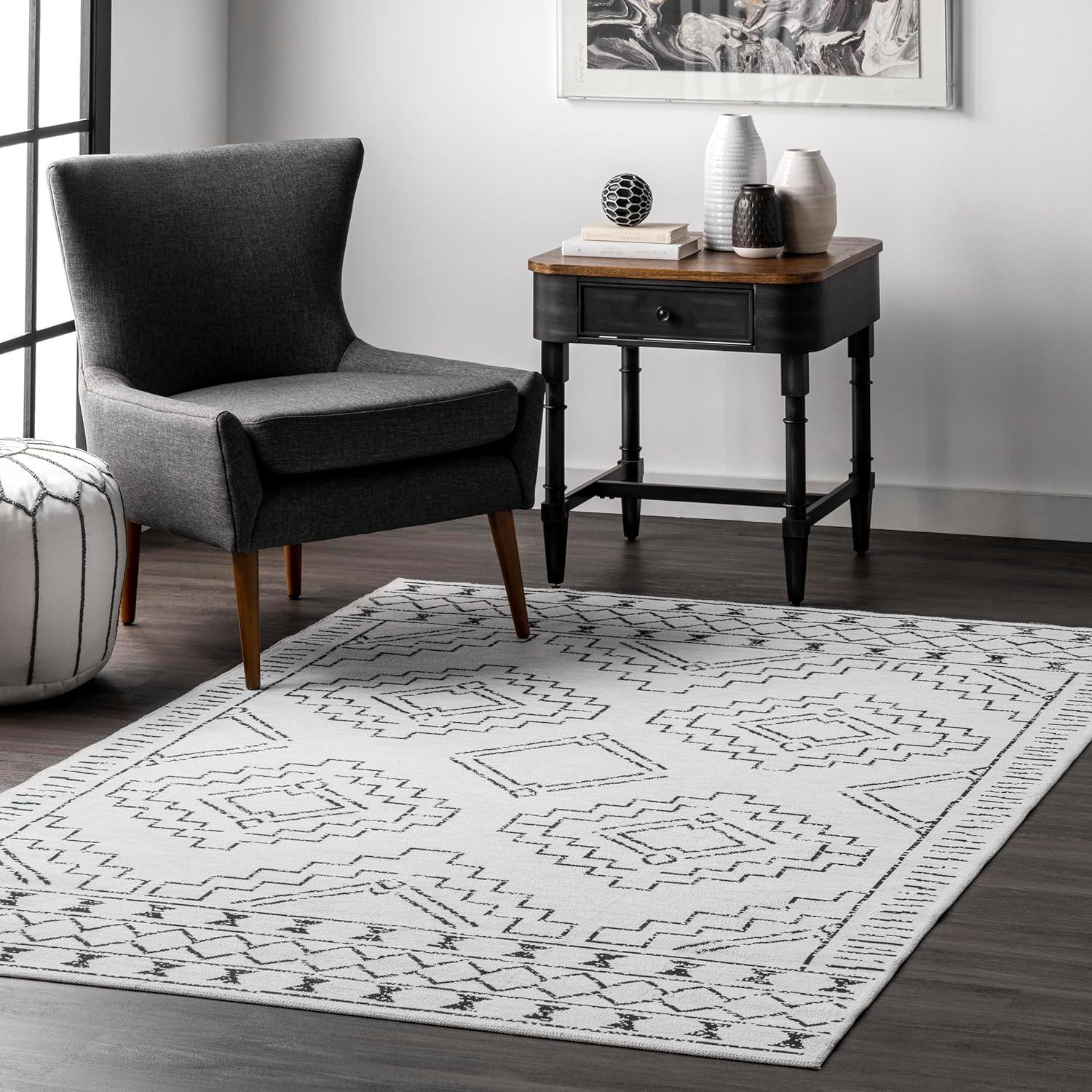 Nuloom Noa Pet Friendly Machine Washable Moroccan Area Rug, 6' x 9', White