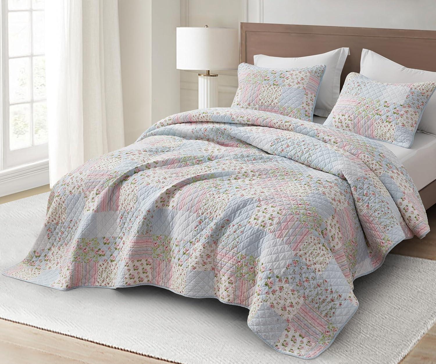 Ivory and Floral Cotton King Reversible Quilt Set