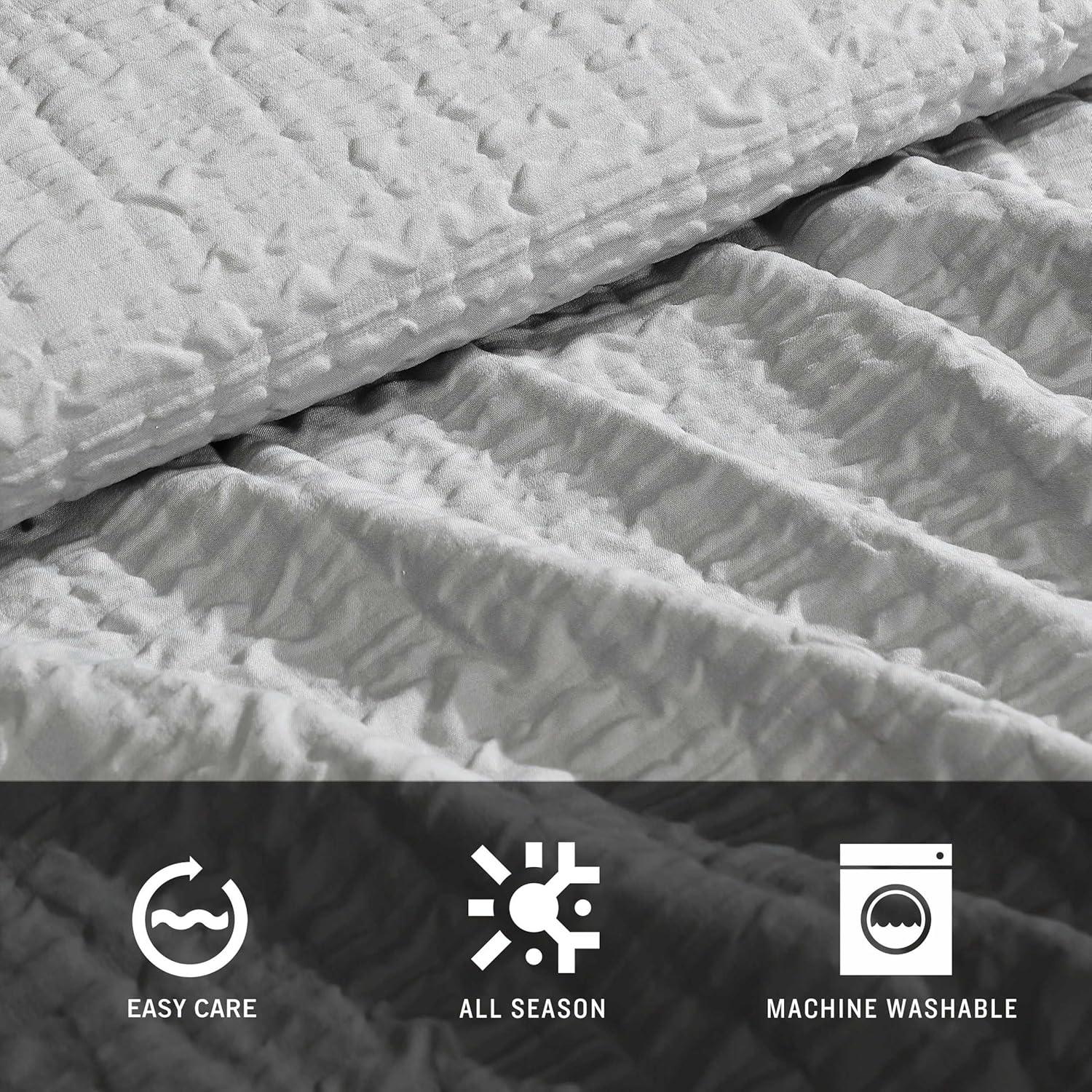 Kenneth Cole Serenity Wavy Lines Grey 3 Piece Comforter Set- Full/Queen