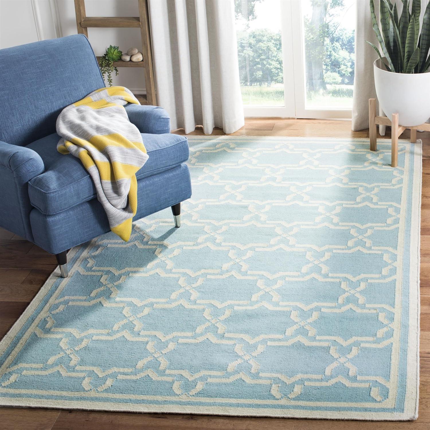 SAFAVIEH Dhurrie Myles Geometric Moroccan Wool Area Rug, Light Blue/Ivory, 3' x 5'