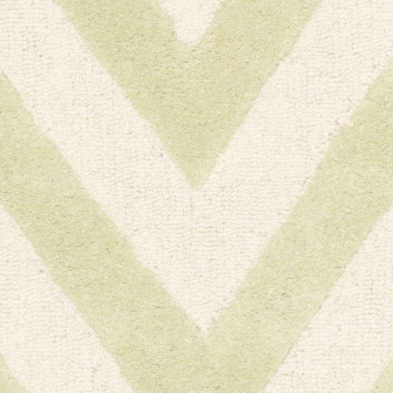 SAFAVIEH Cambridge Kaitlyn Zig Zag Stripes Wool Area Rug, Light Green/Ivory, 2'6" x 4'