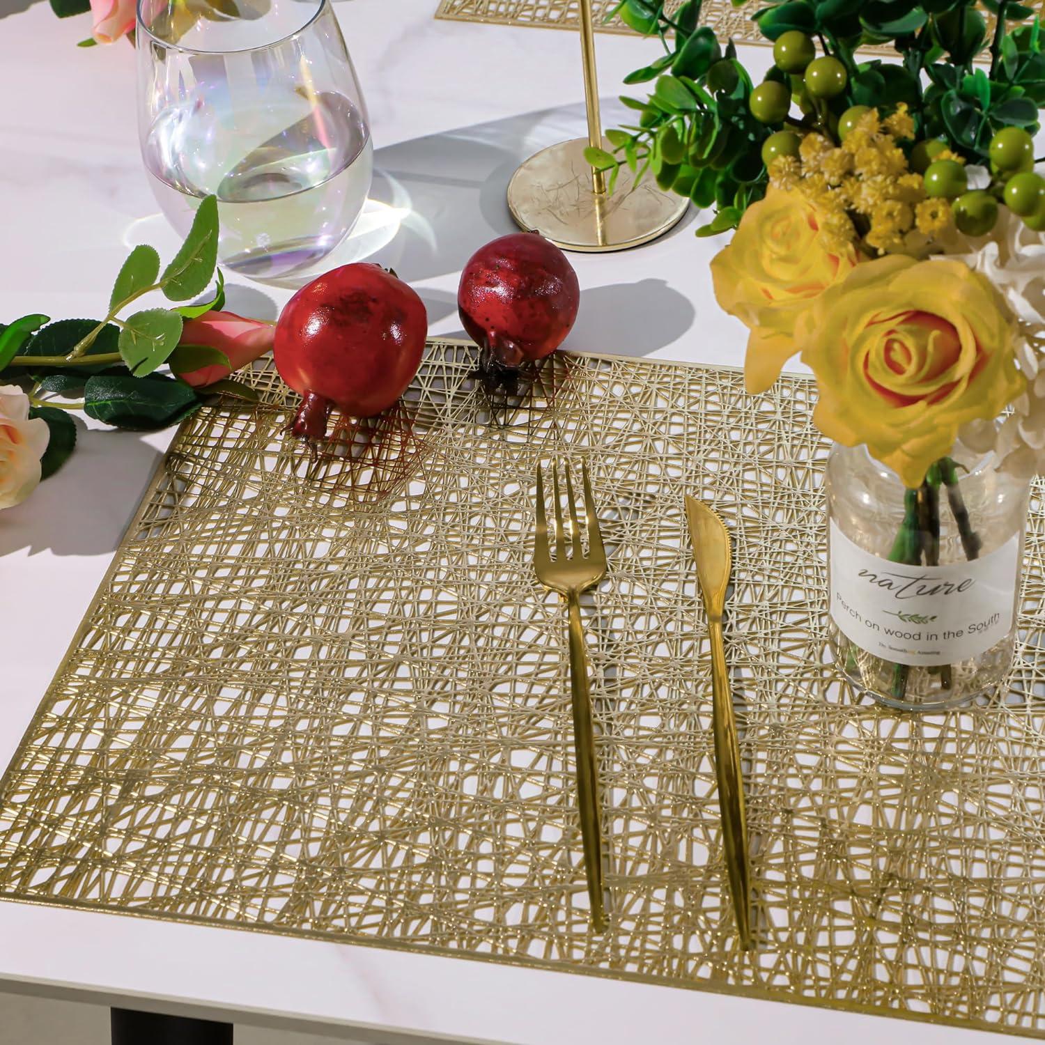 Holzlrgus Gold Rectangle Placemats Set of 4 Metallic Vinyl Easy to Clean Non-Slip Stain Heat Resistant Washable Wipeable Morden Abstract Table Mats for Dinning Wedding Party Festival