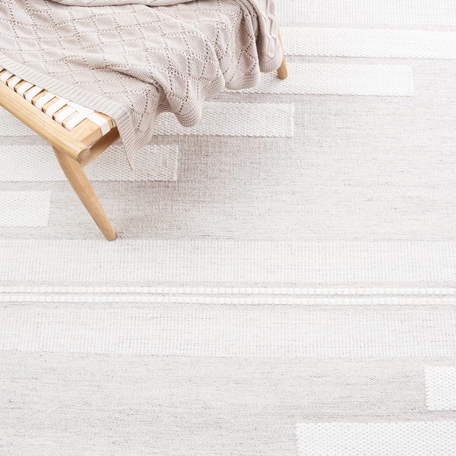 Safavieh Kilim Hand Woven Performance Striped Rug