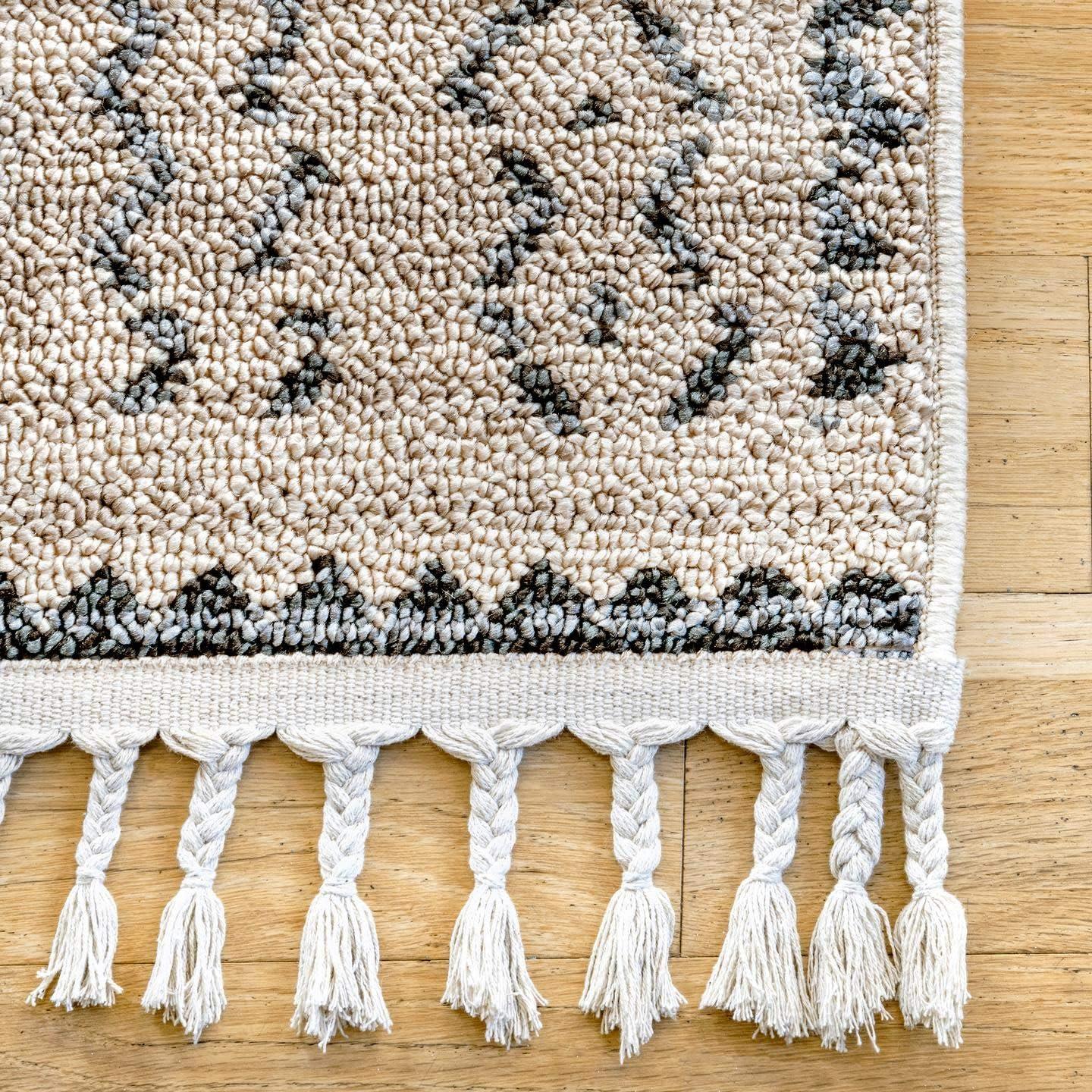 Nuloom Akua Bands Tassel Indoor Area Rug